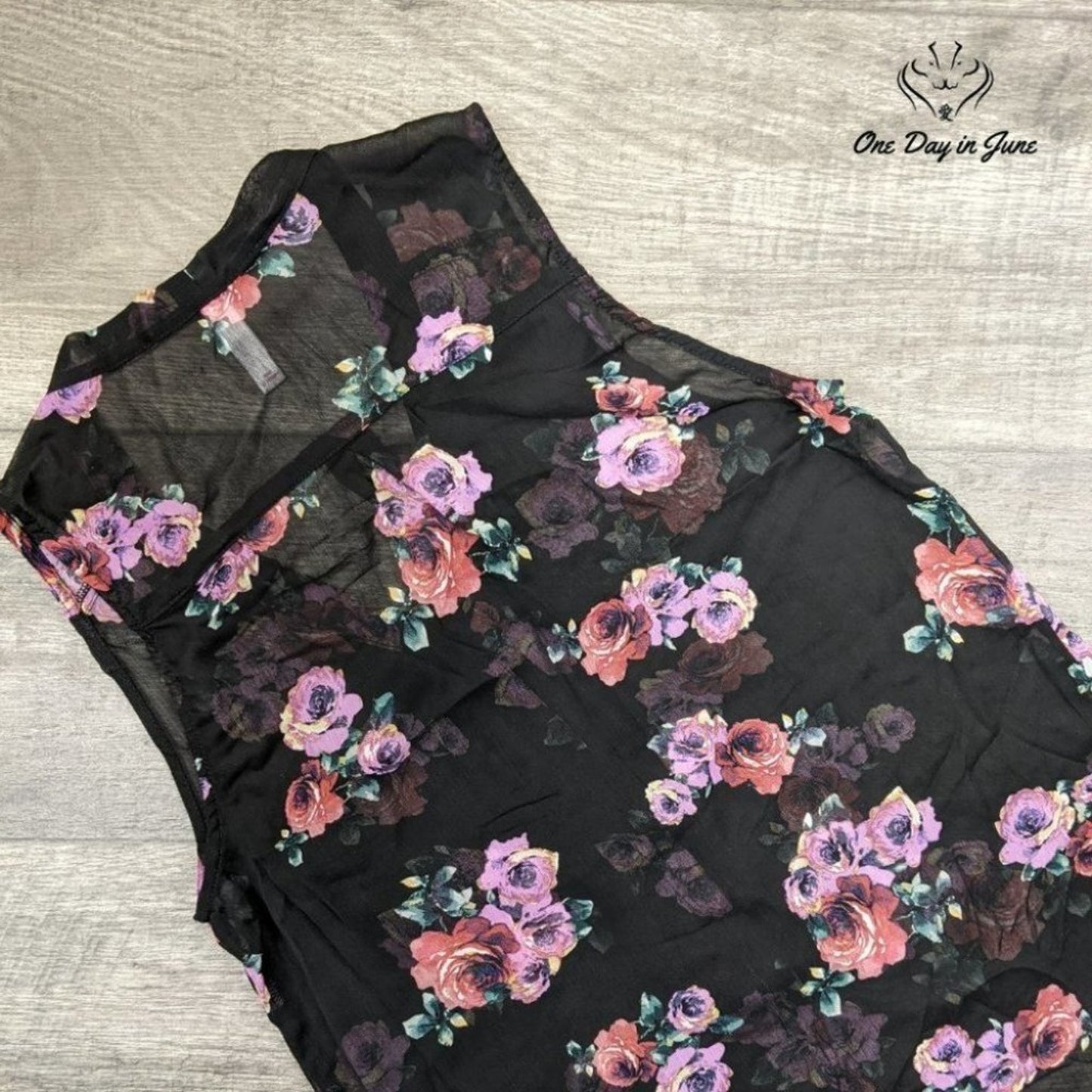 Xhilaration Button Down Tank Blouse Asymetrical Hem Size S