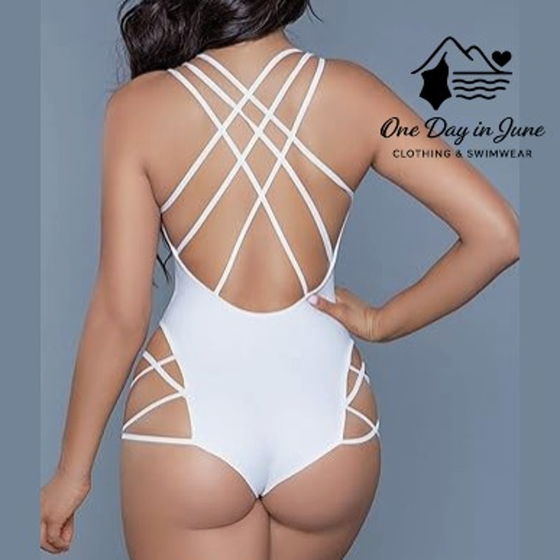 Pink Queen Strappy Side Strappy Back One Piece Swimsuit Size M
