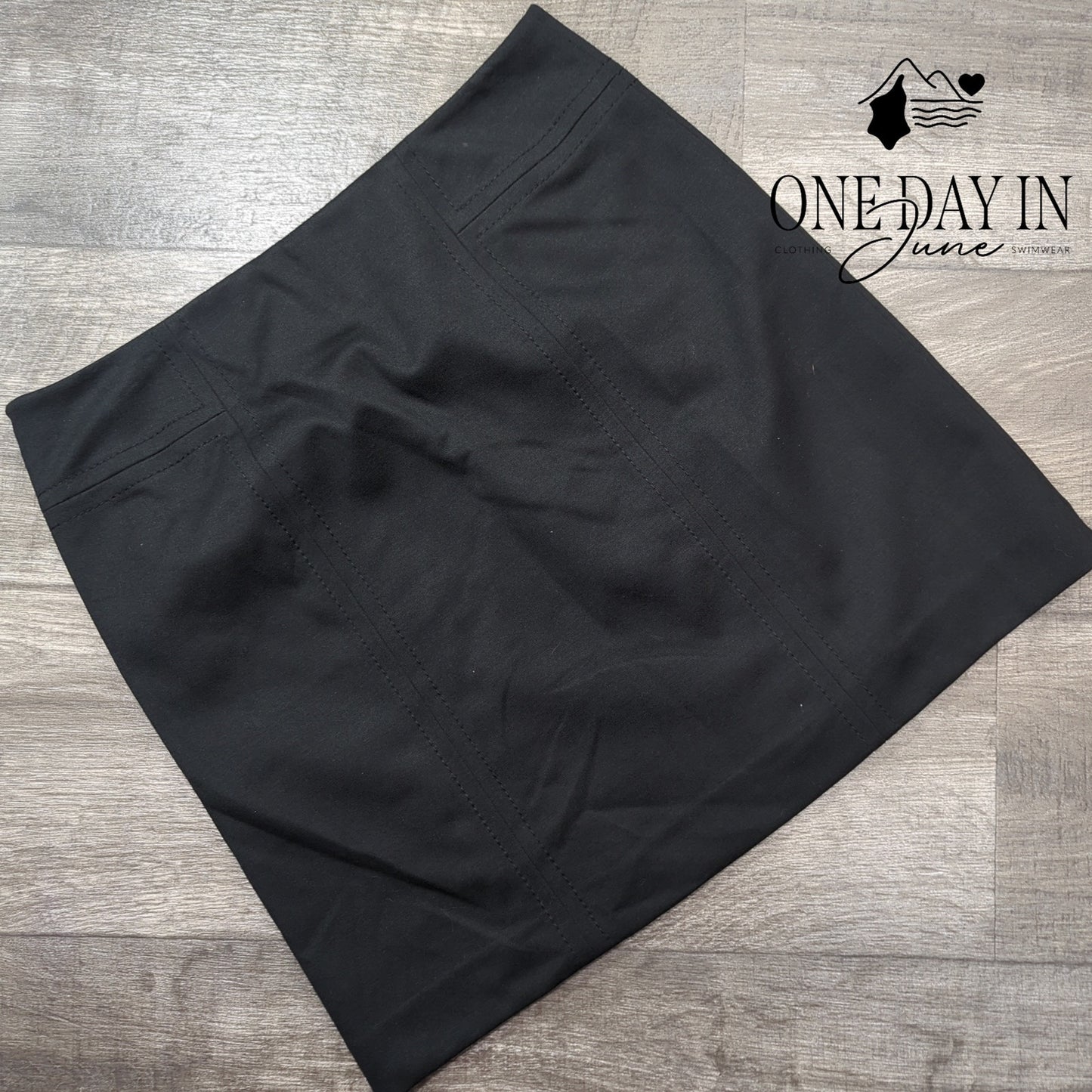 Loft Mini Skirt Size 4