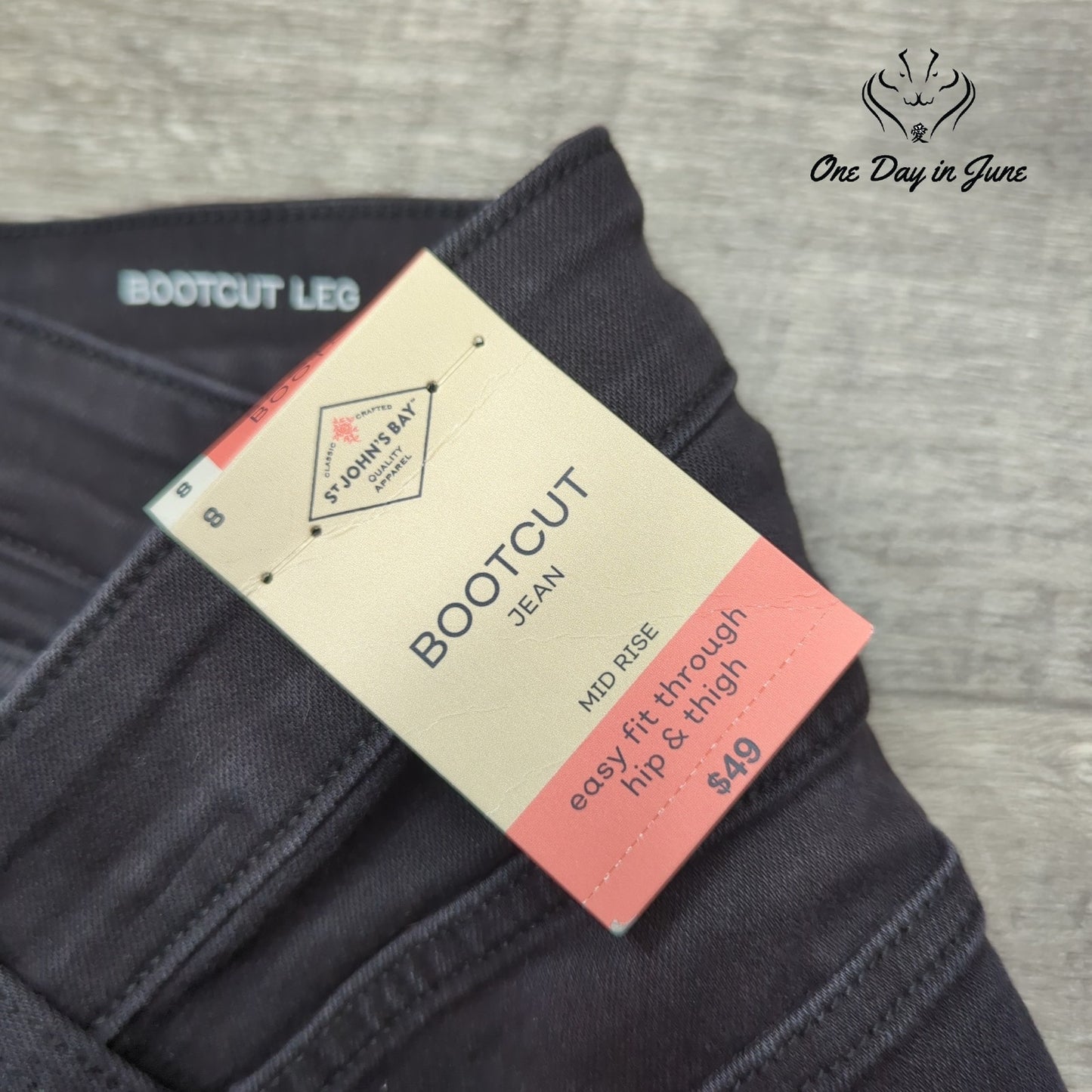 St. John's Bay Mid Rise Bootcut Leg Jeans Size 8