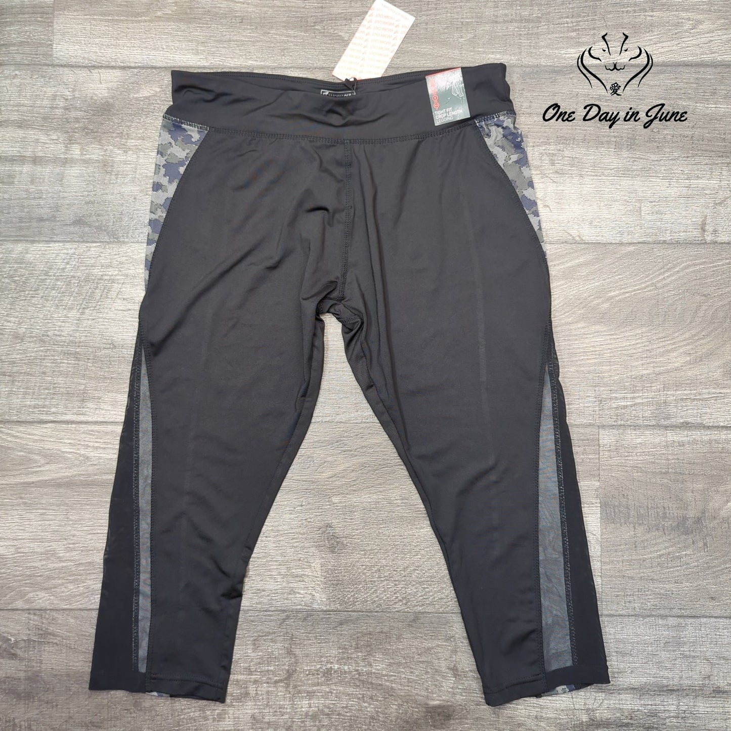 Atmosphere Workout Crop Length Leggings Size 8