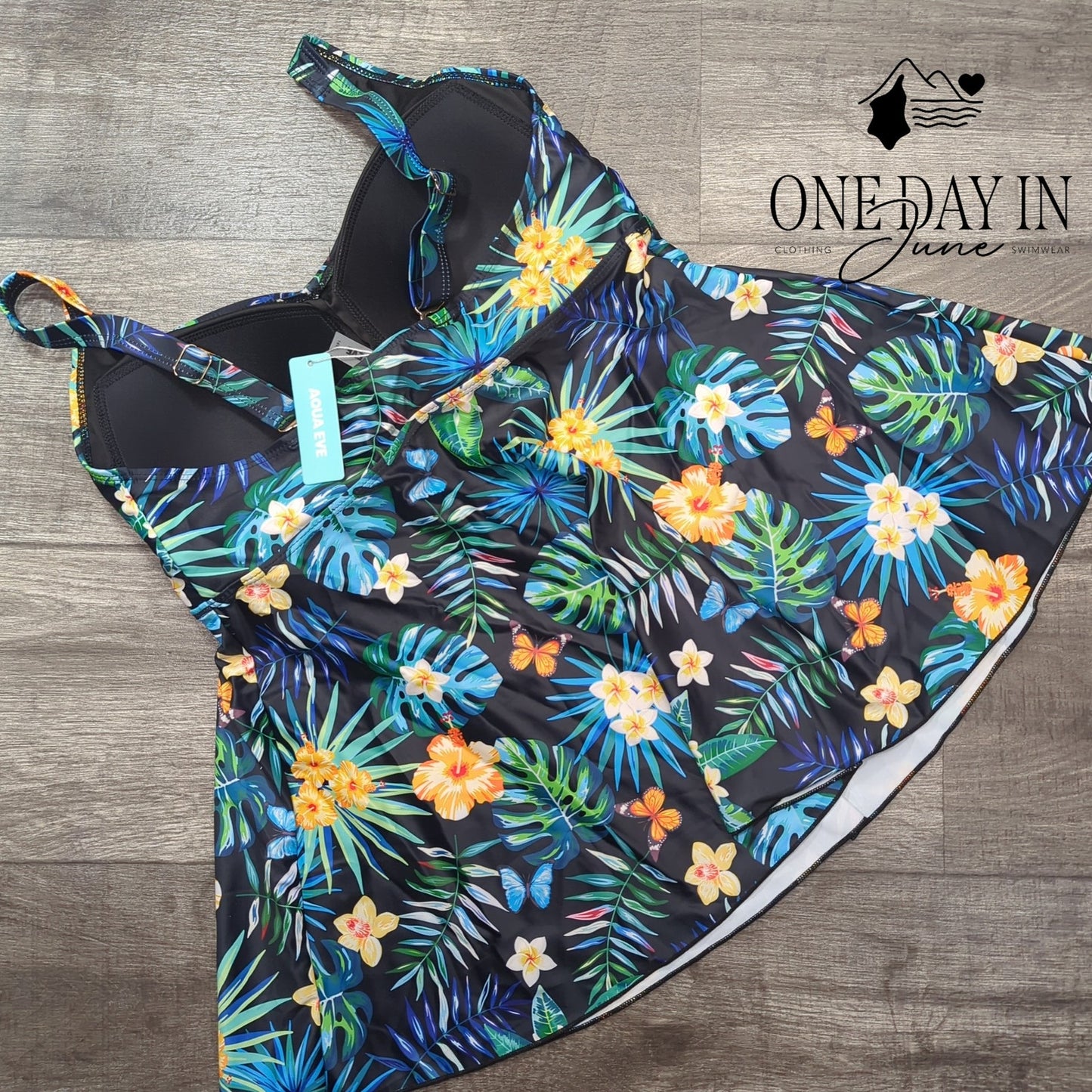 Aqua Eve Plus Size Twist Front Tankini Top Size 14W