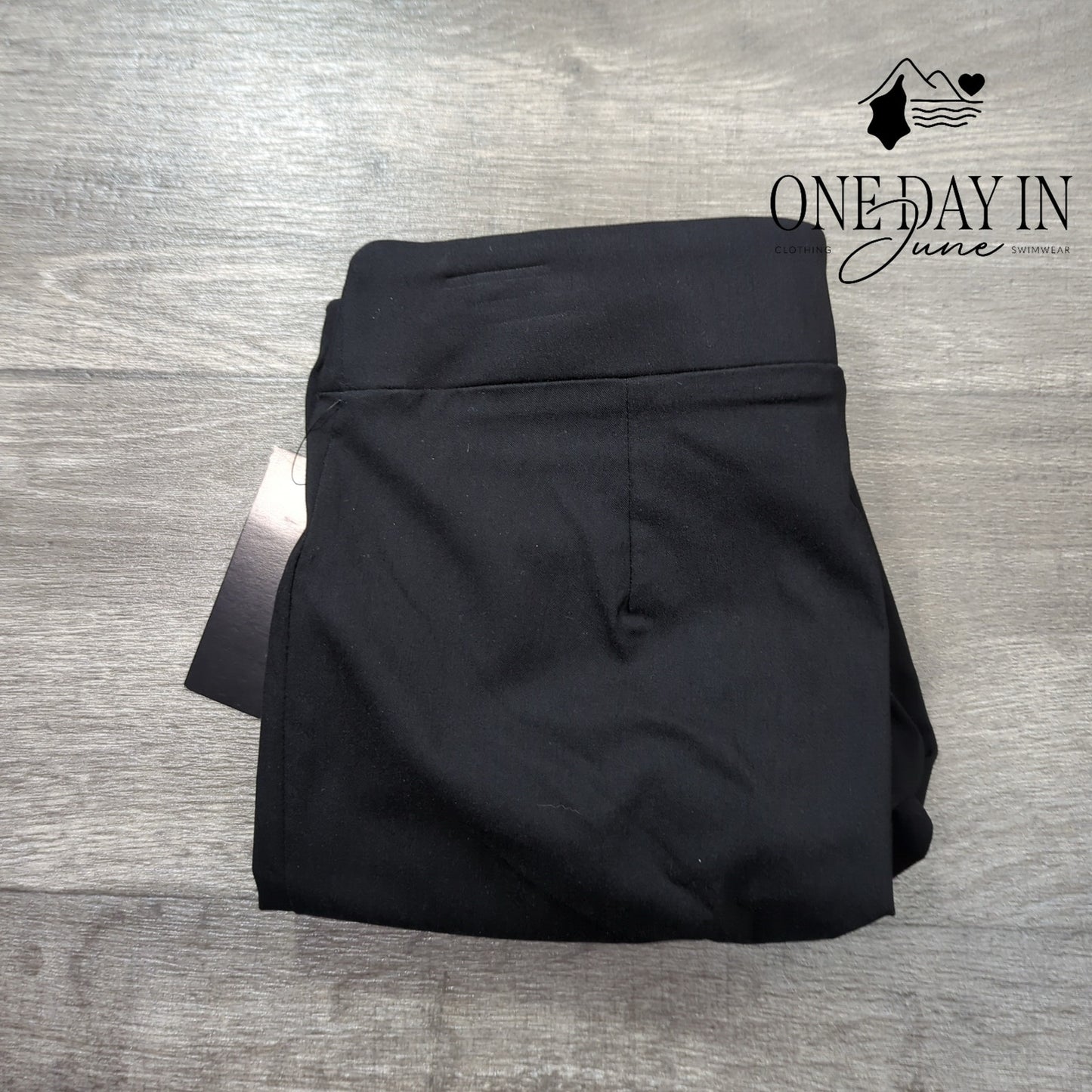 Lauren Cruz Pull On Capri Pants Size S