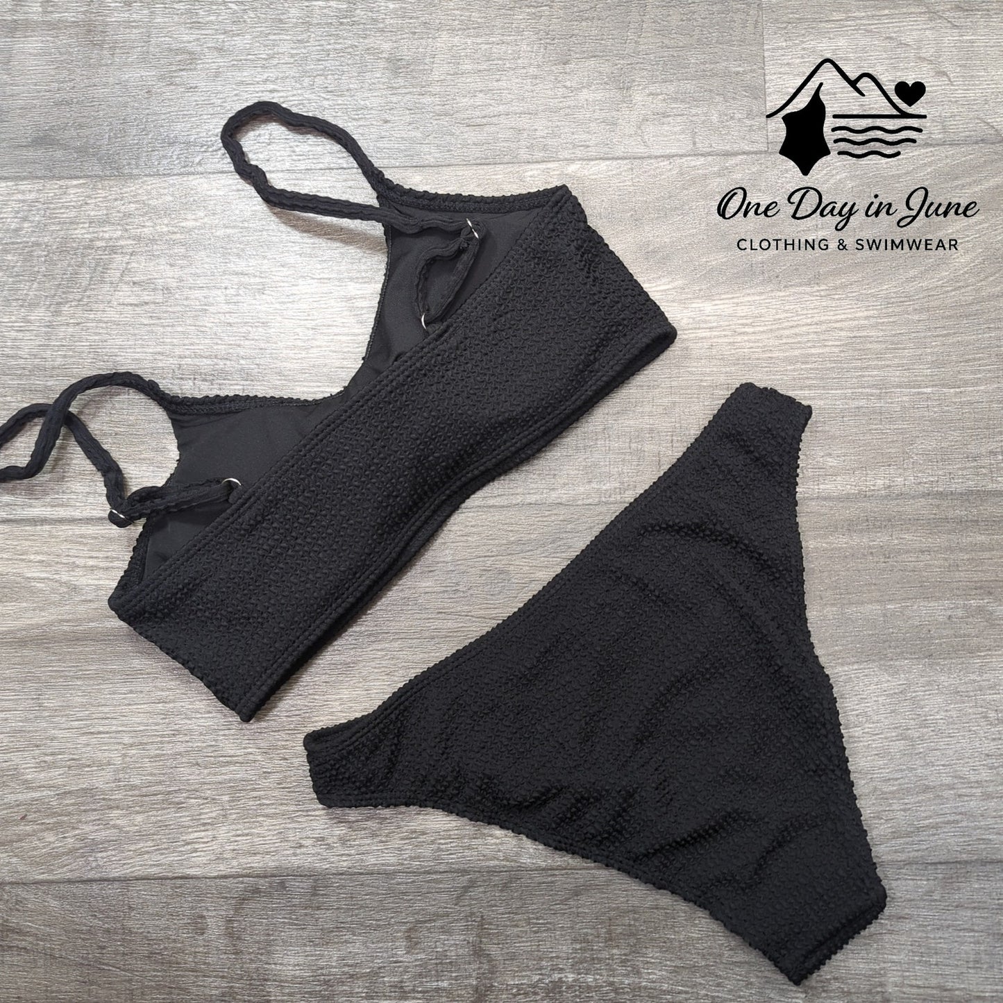 Charmleaks Textured Crop Bikini Swimsuit Size M