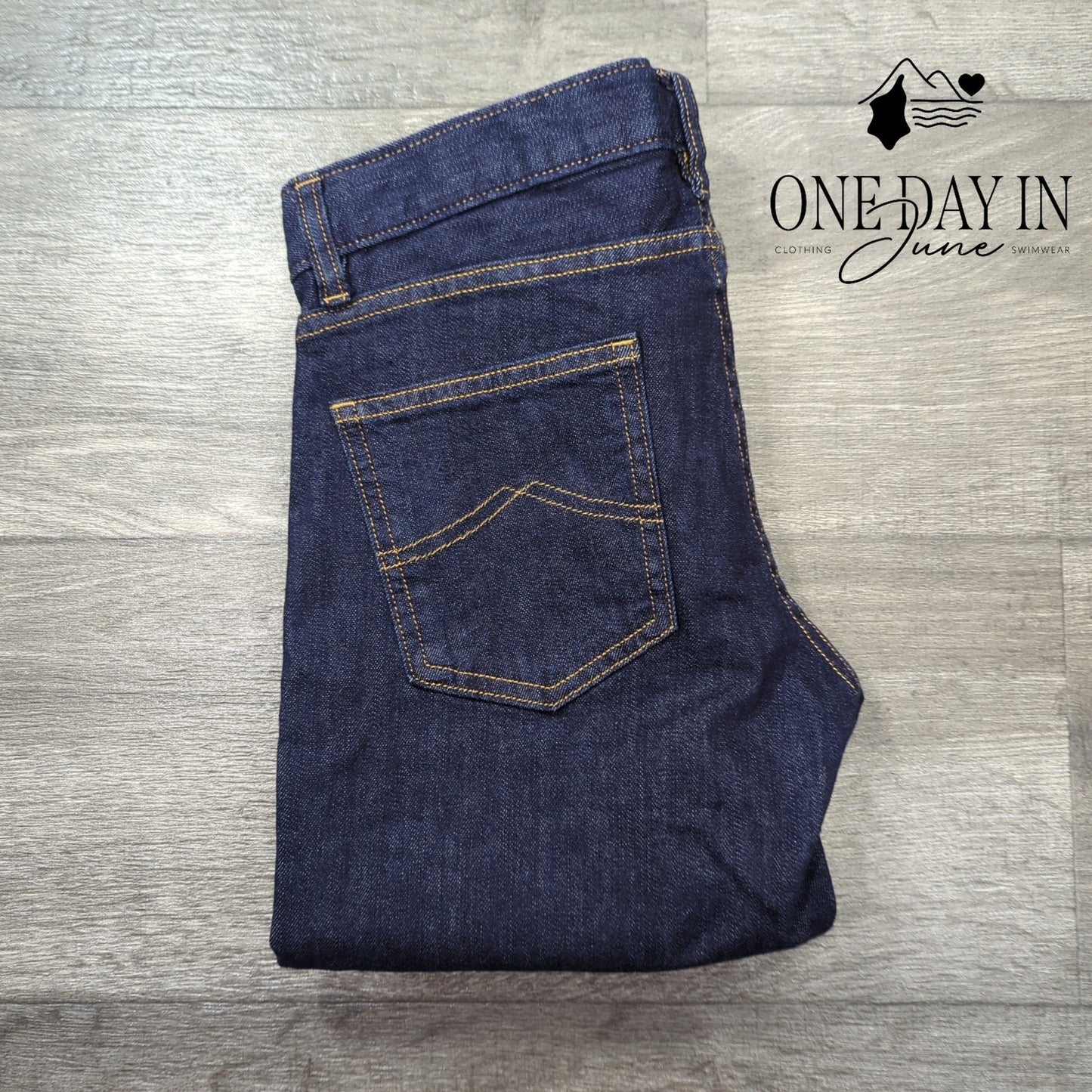 Patagonia Straight Leg Jeans Size 2 (26)