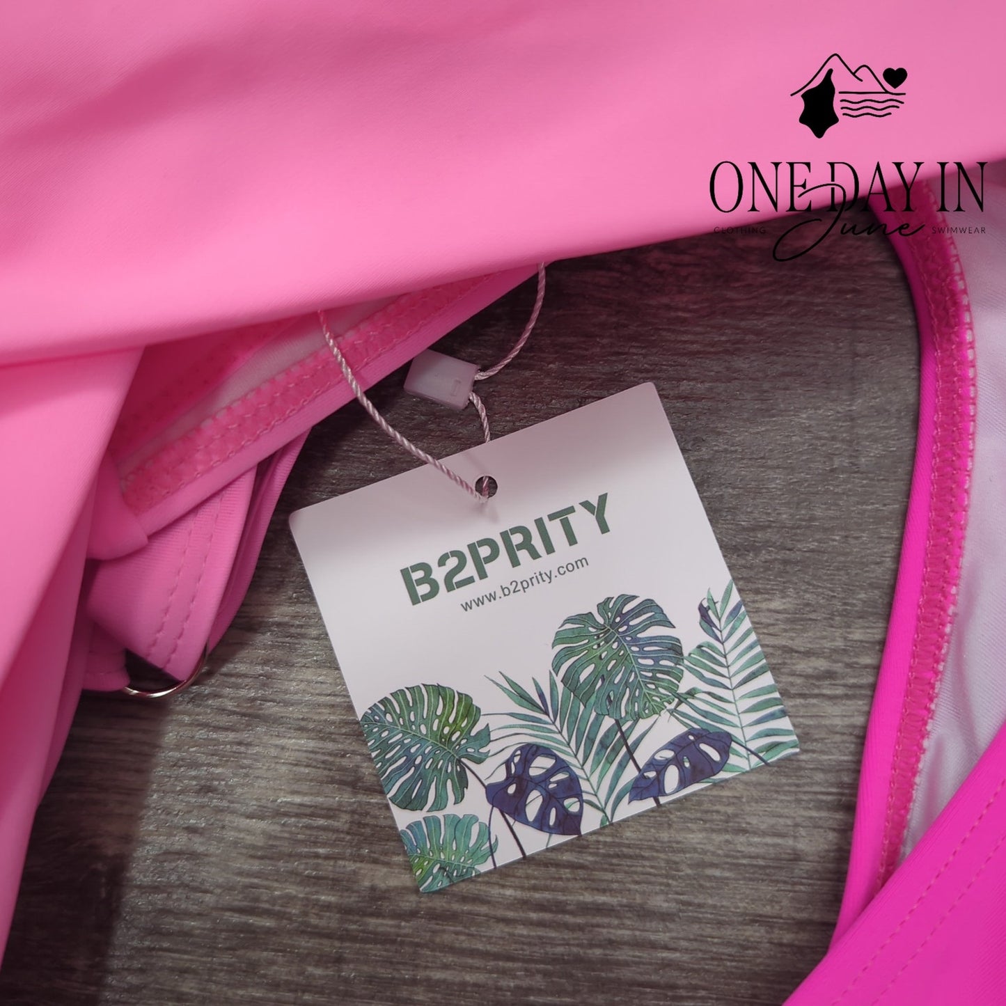 B2Prity Cross Front Tie Back Cut Out Swimdress Swimsuit Size 2XL