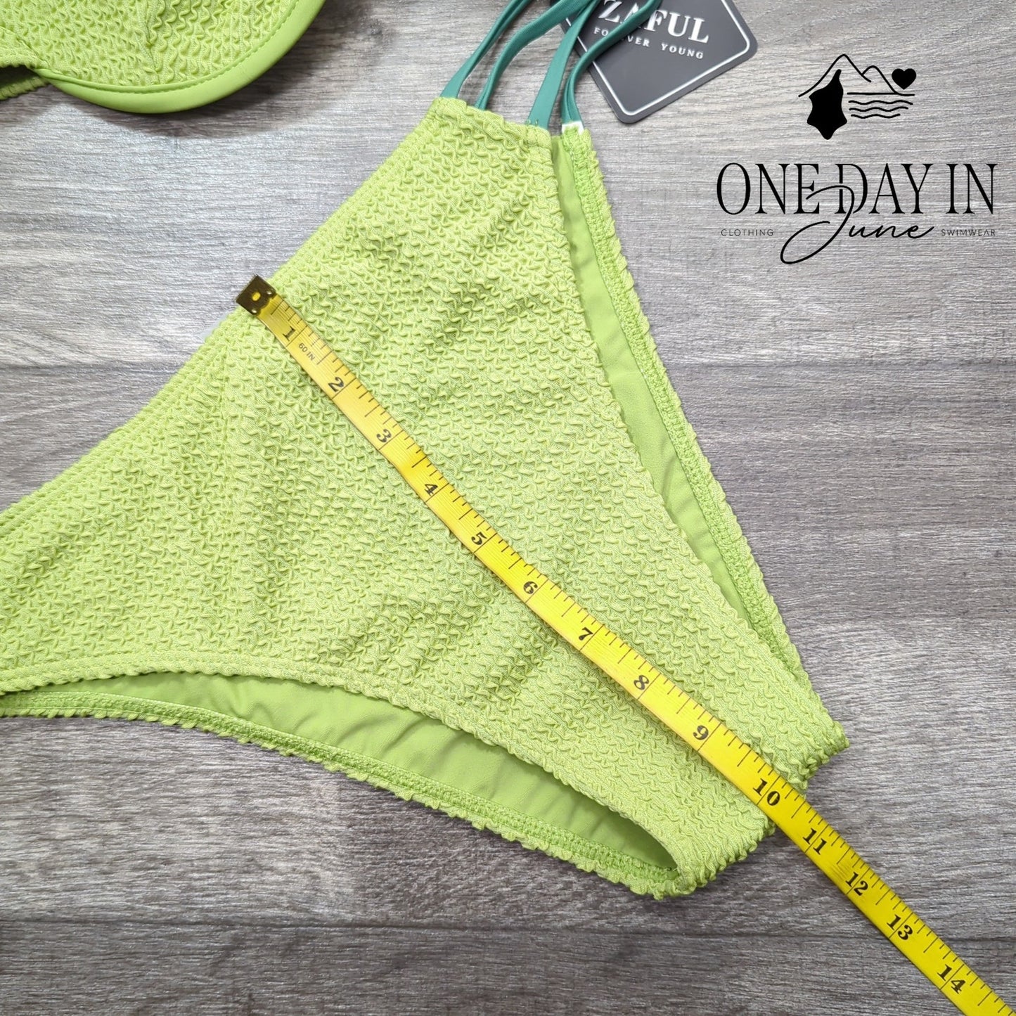 Zaful Textured Underwire Bikini Swimsuit Size L