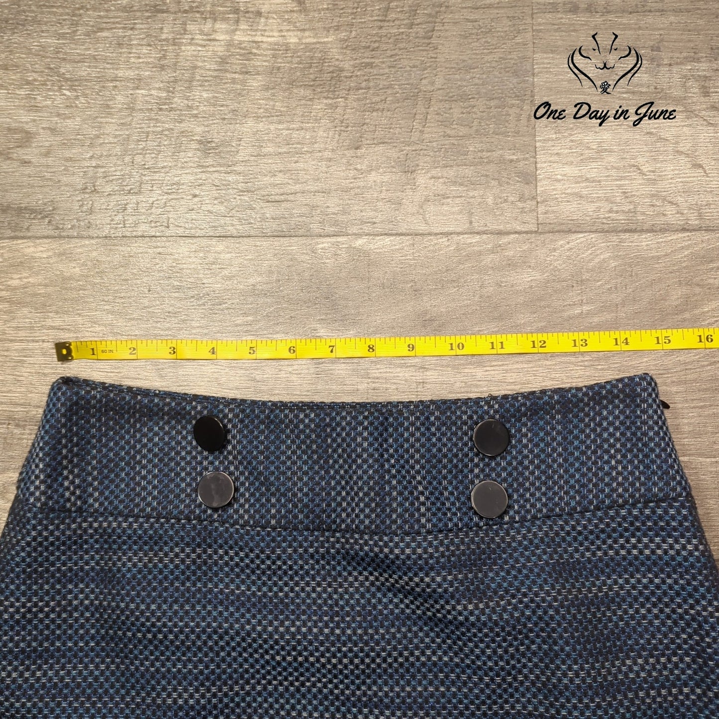 Loft Button Accent Skirt Size 4