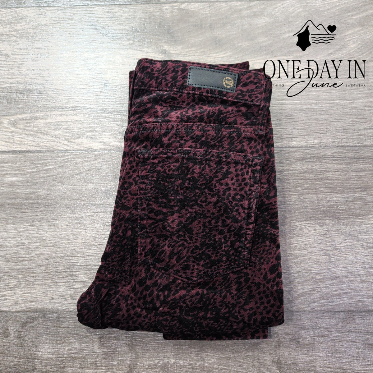 AG Adriano Goldschmied Farrah Skinny Ankle Jeans Animal Print NWT Size 2 (26)