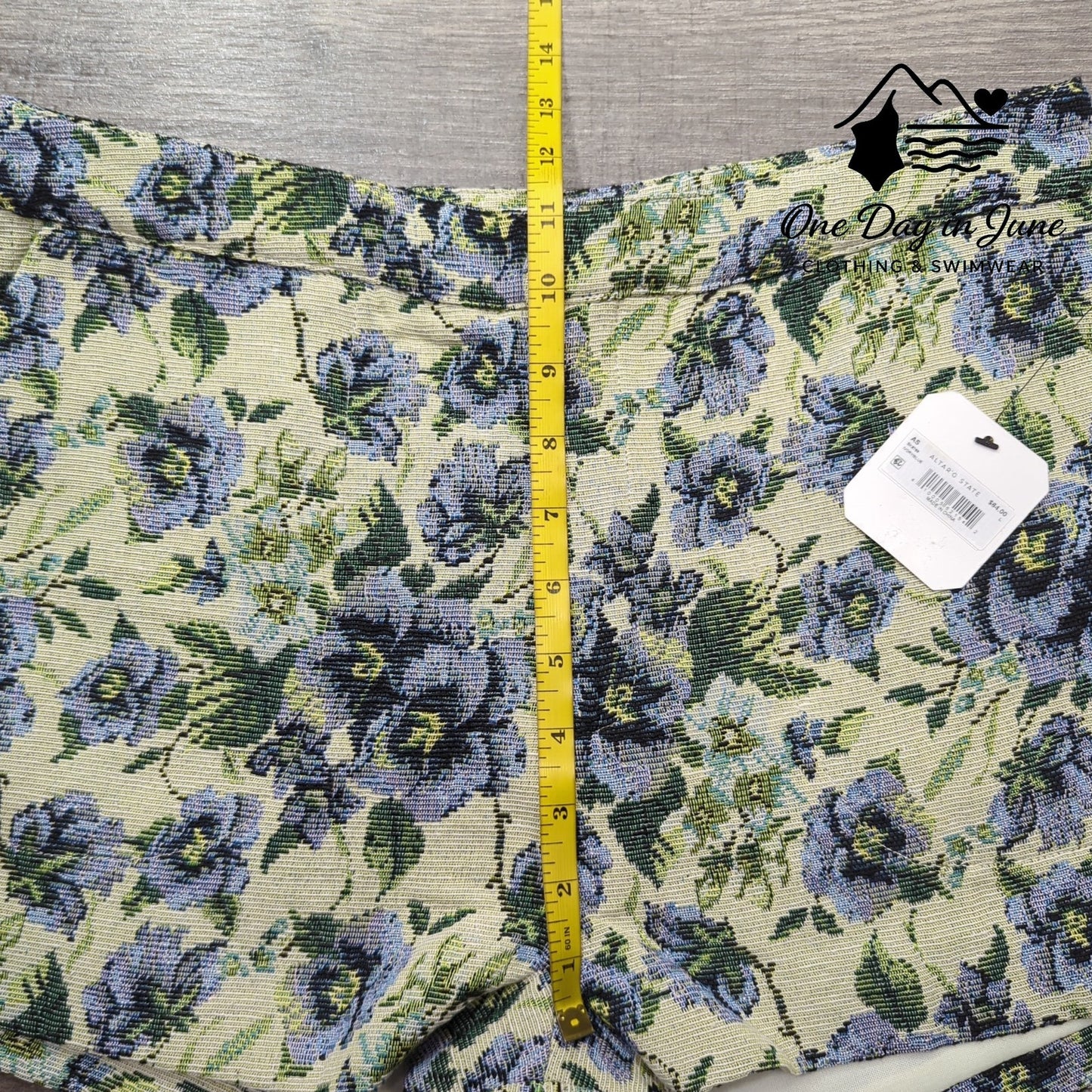 Altar'd State Floral Lined Shorts Size L
