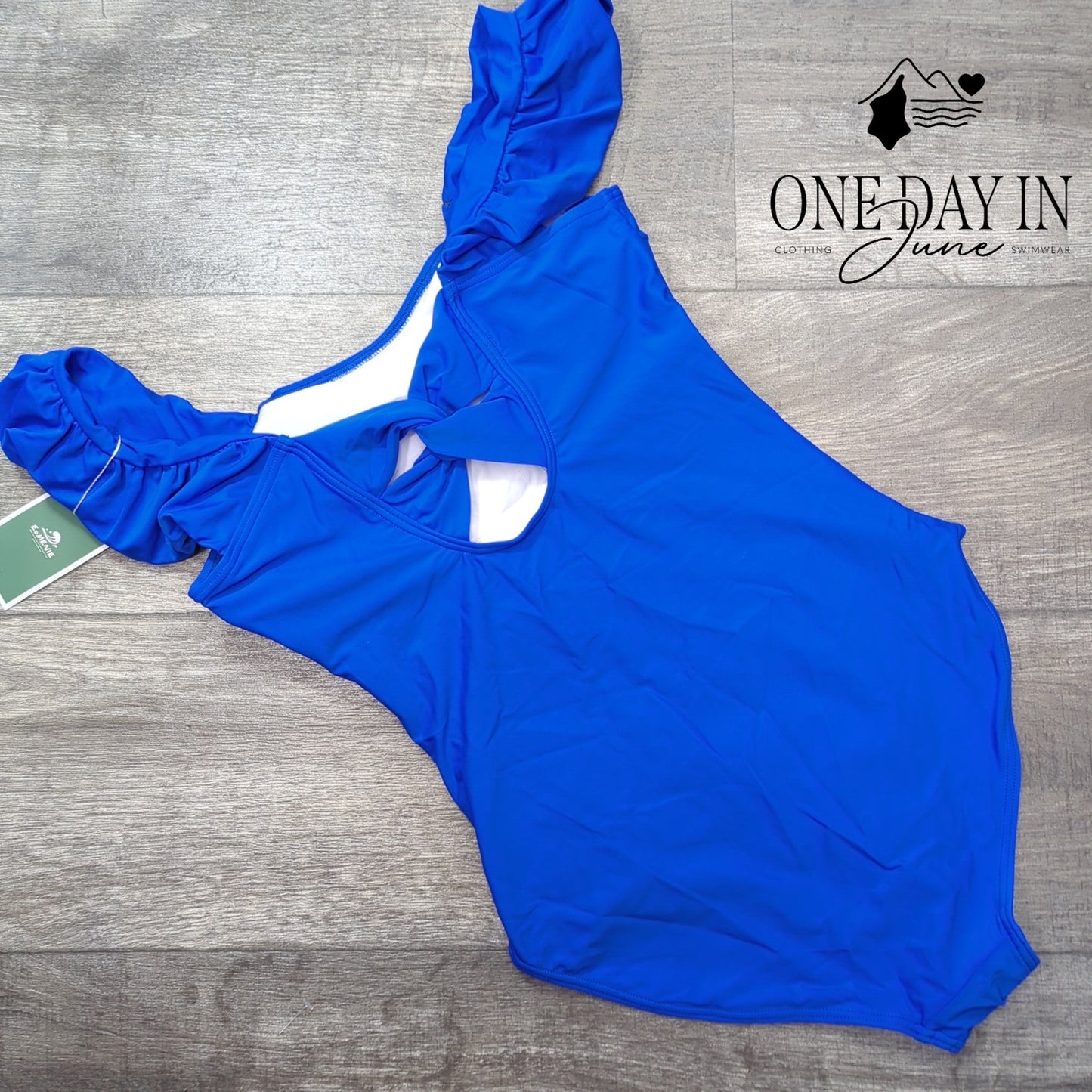 Eomenie Ruffle Shoulder One Piece Swimsuit Size M