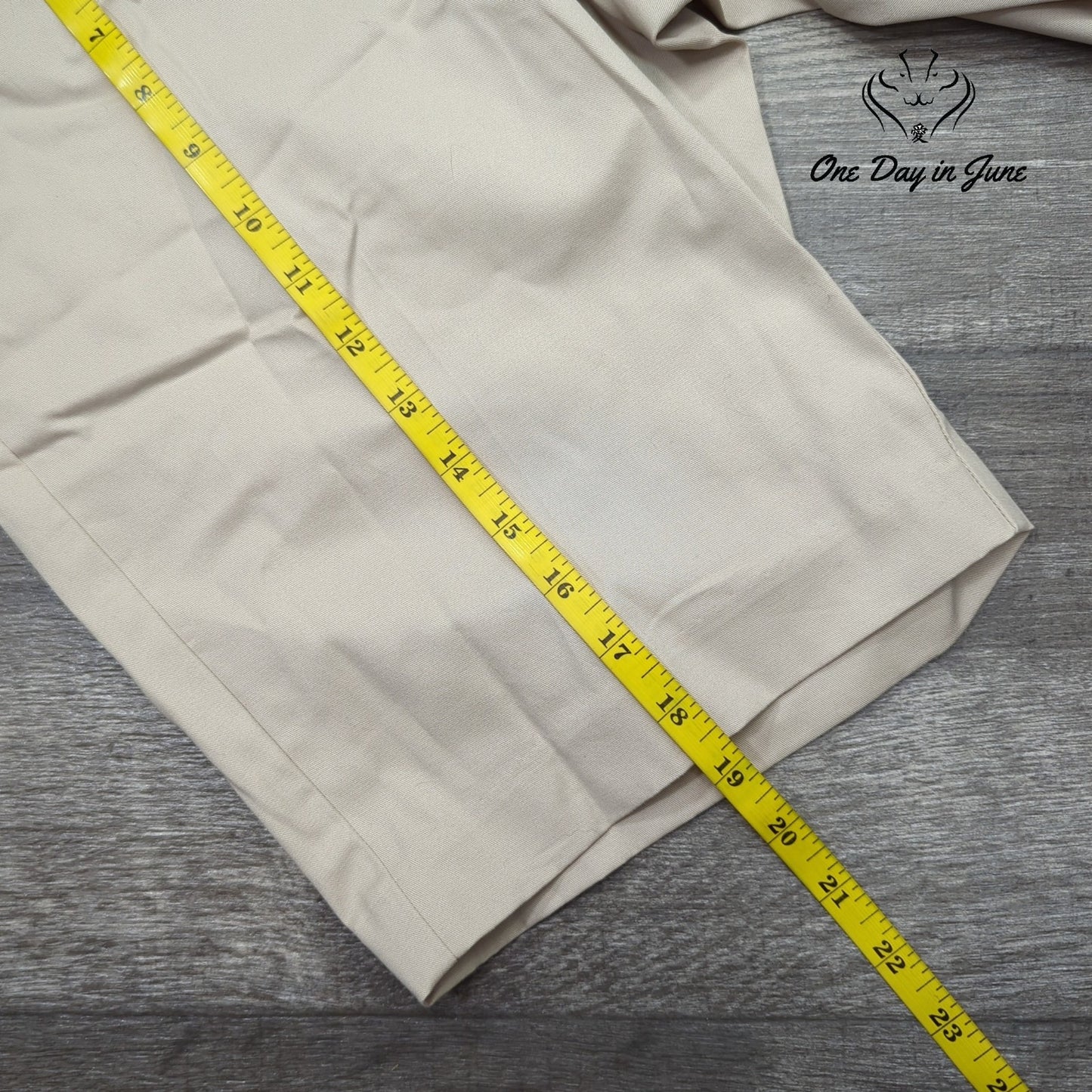 Ann Taylor The 10 Inch Short Size 6