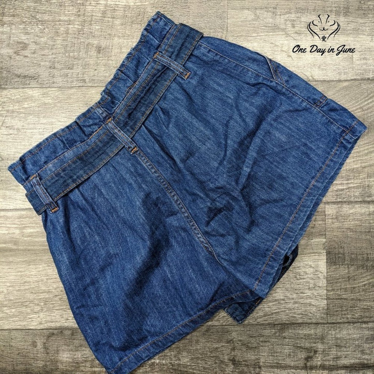 Prettylittlethings Tie Waist Frill Edge Denim Shorts Size 14