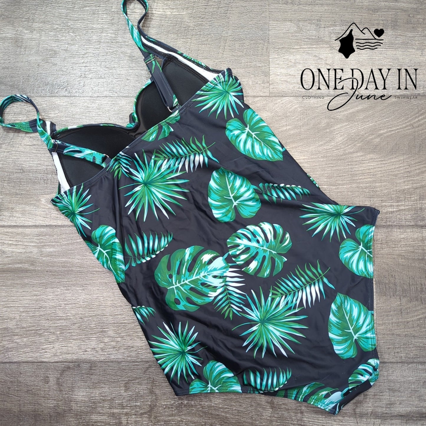 Adisputent Twist Front Tummy Control One Piece Swimsuit Size XL