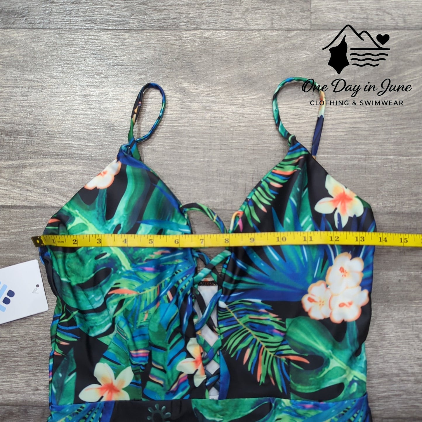 Wildbreath V Neck One Piece Swimsuit Size L