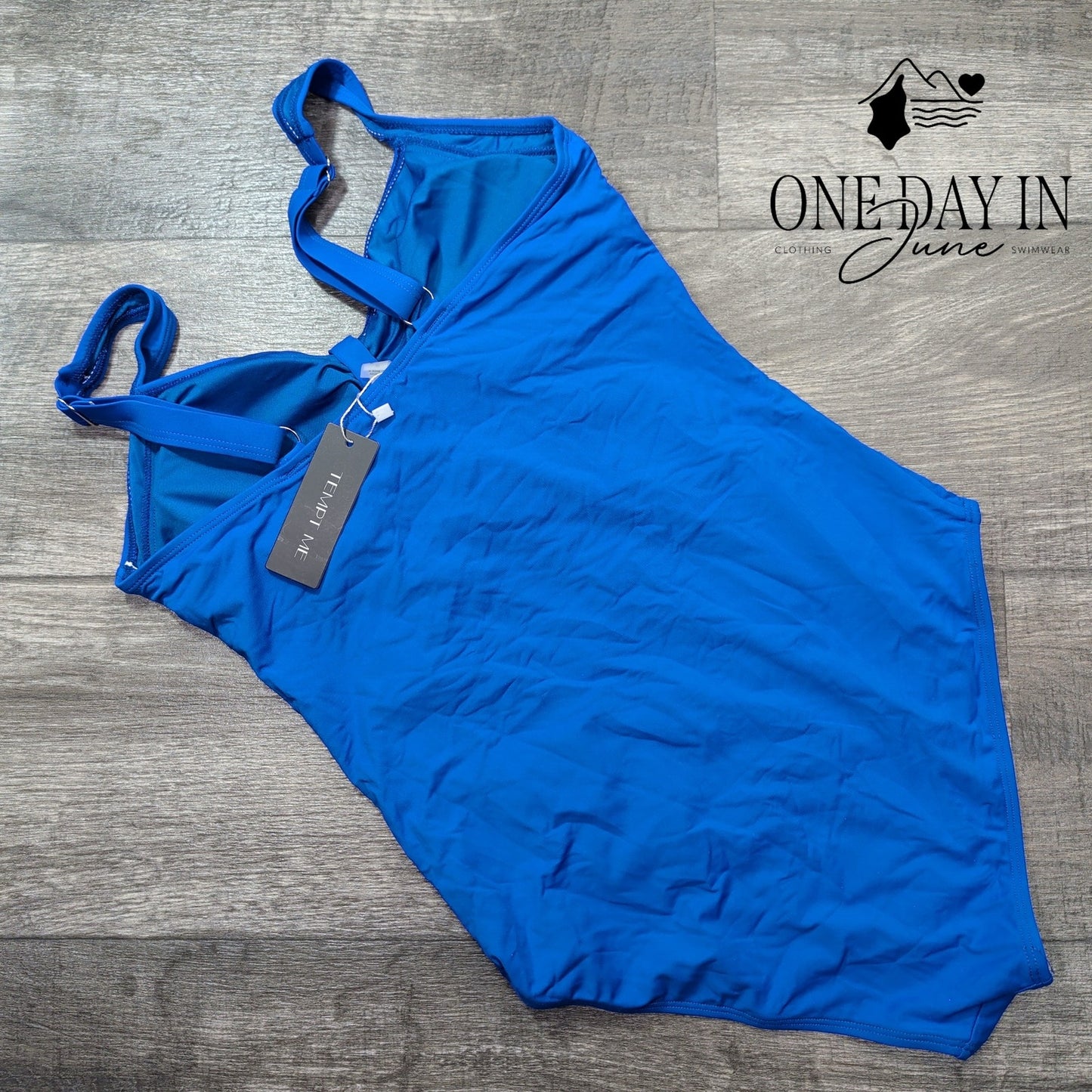 Tempt Me Classic One Piece Swimsuit Size M