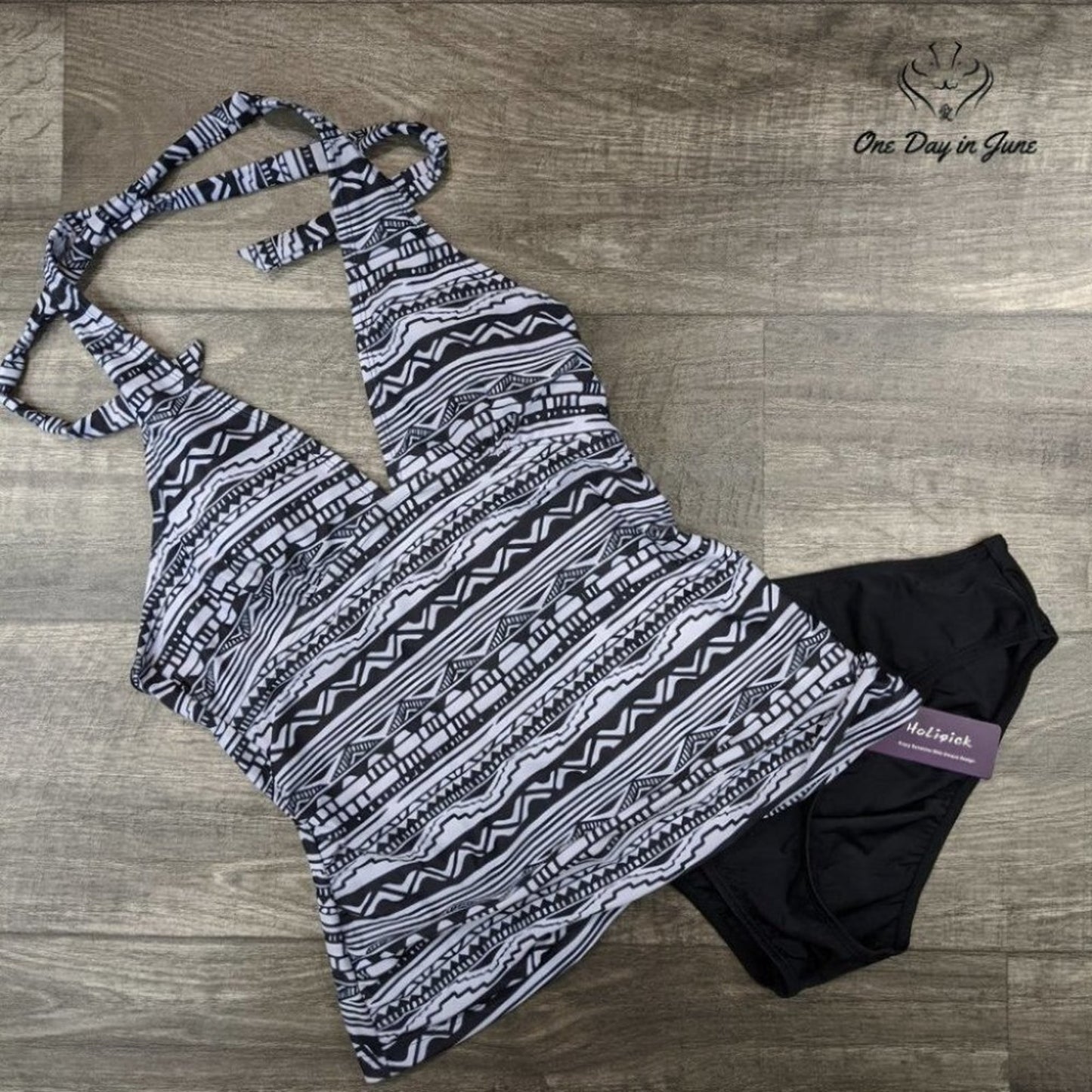 Holipick Sexy Deep V Neck Halter Ruched Tankini Size M