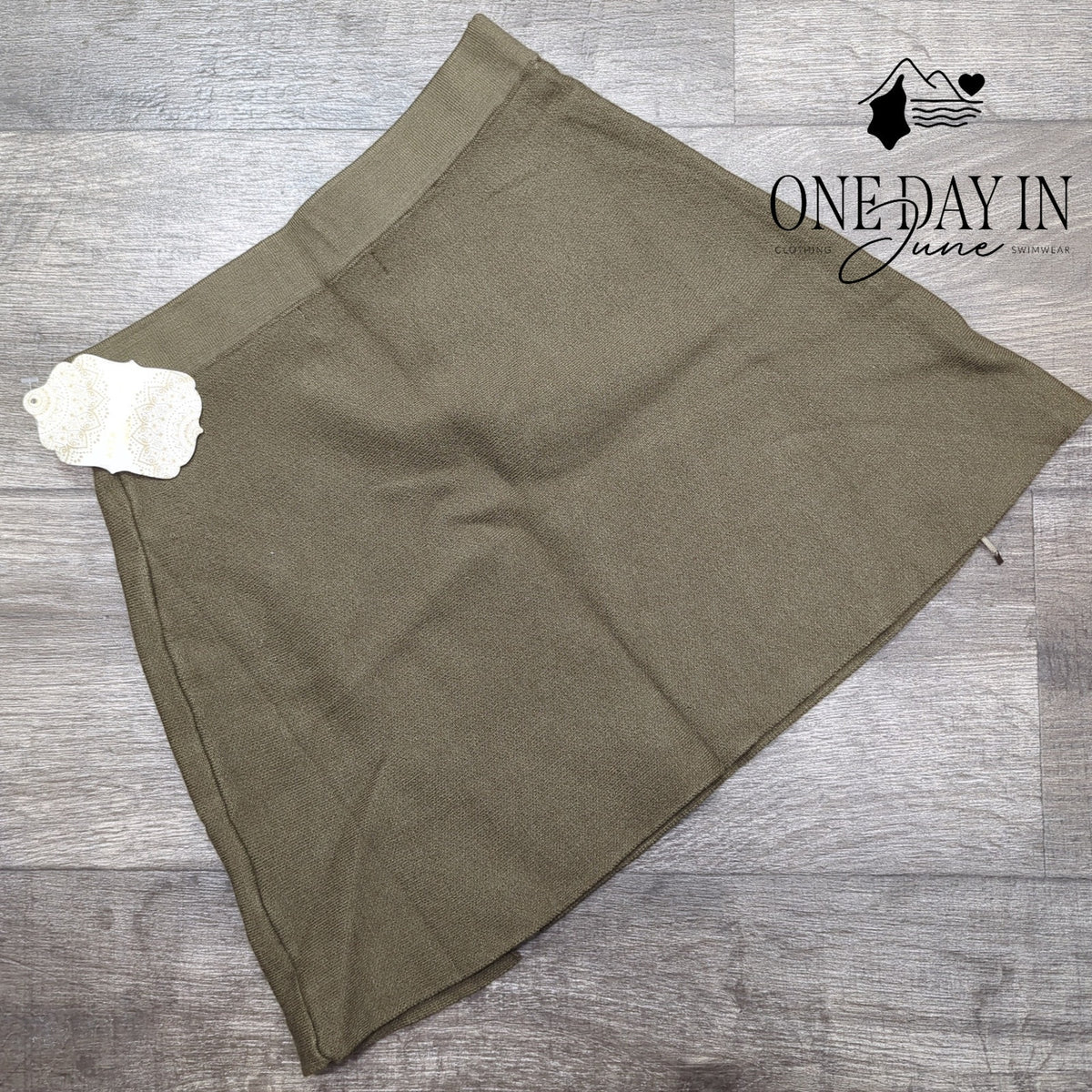 Altar'd State Pull On Knit Mini Skirt Olive Green NWT $59.95 Size S