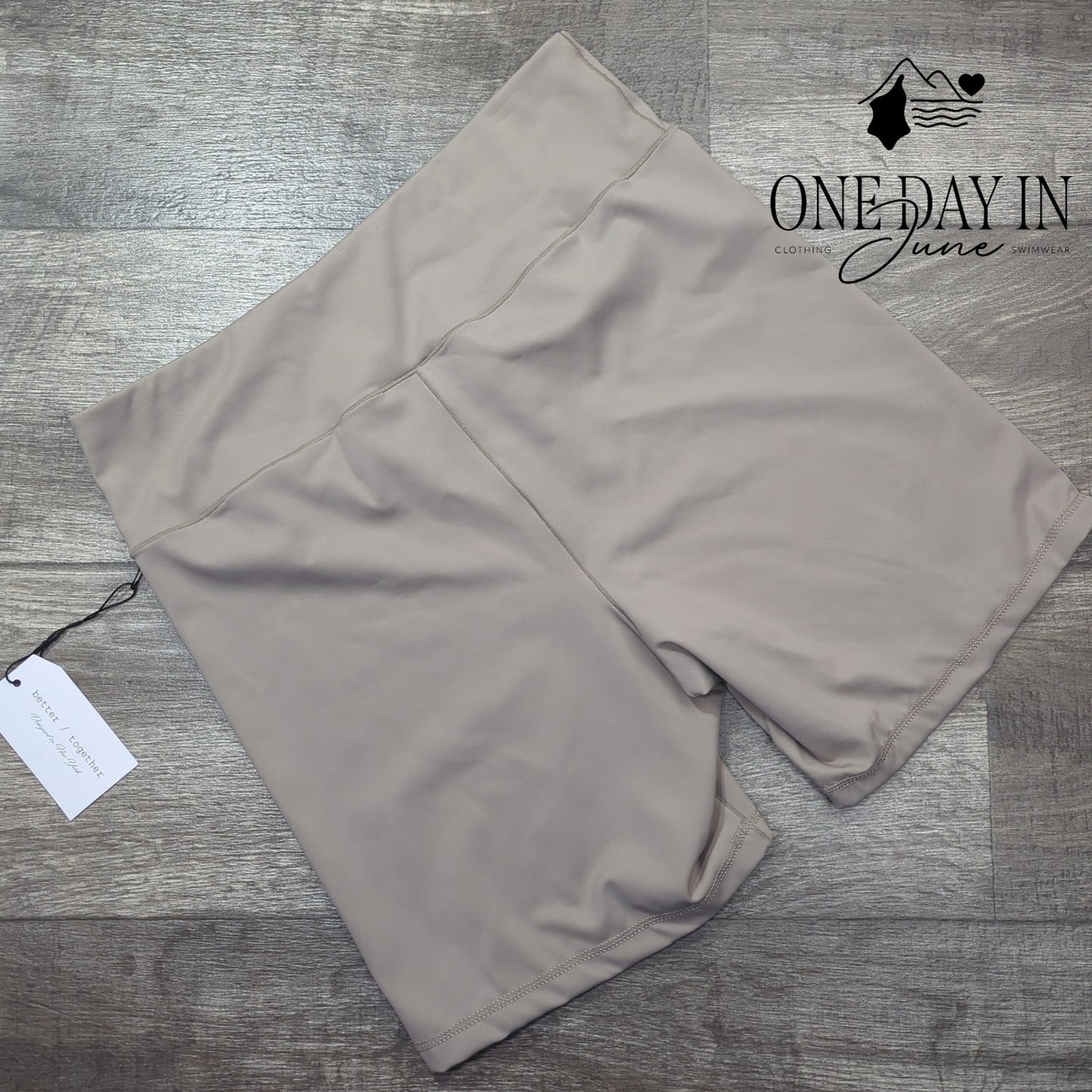 Better / Together Yoga Shorts Size L