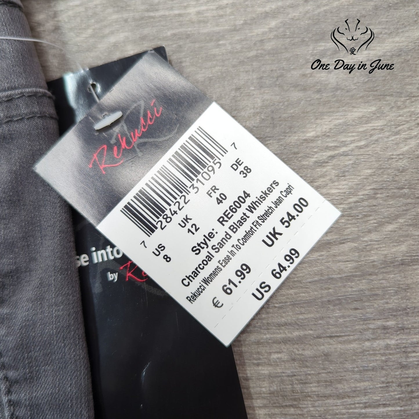 Rekucci Ease Into Comfort Capri Jeans Size 8