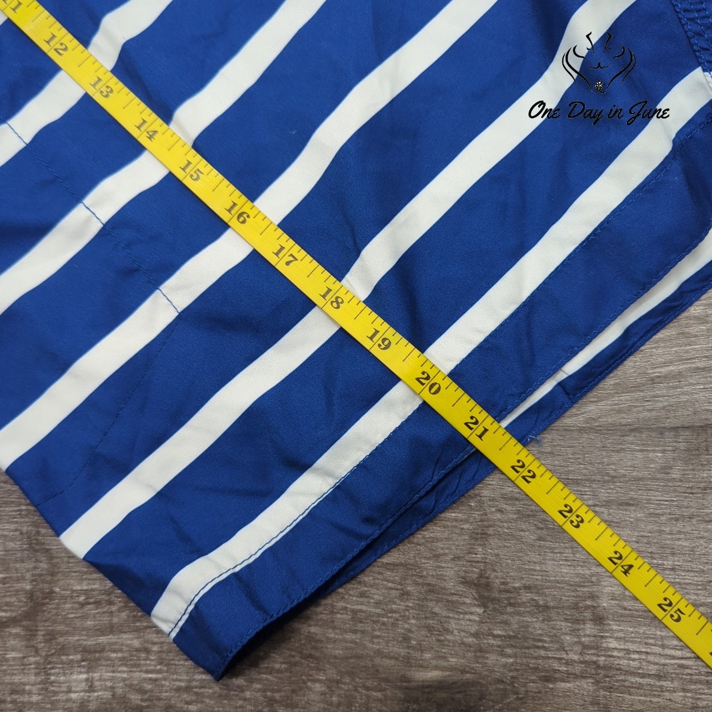 Old Navy 10" Board Shorts Size XXL