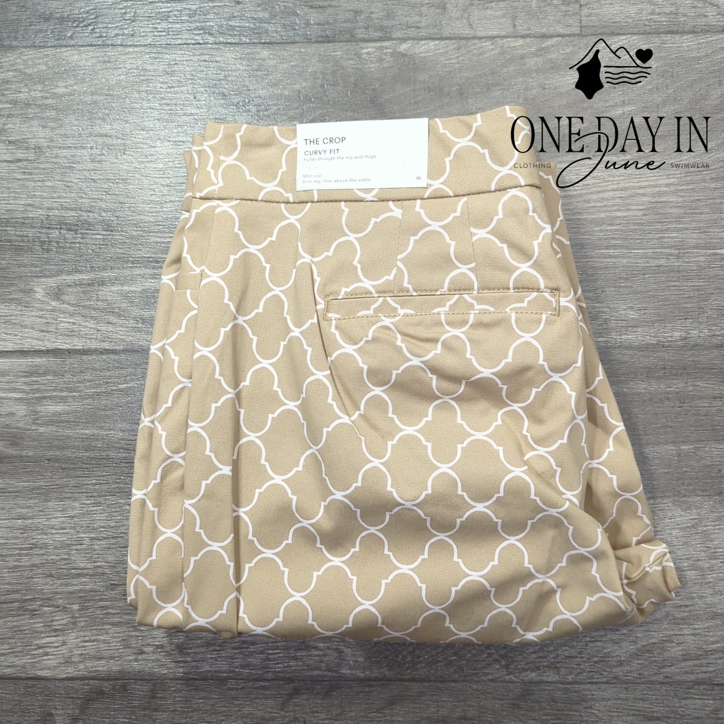 Ann Taylor The Crop Curvy Fit Pants Size 10