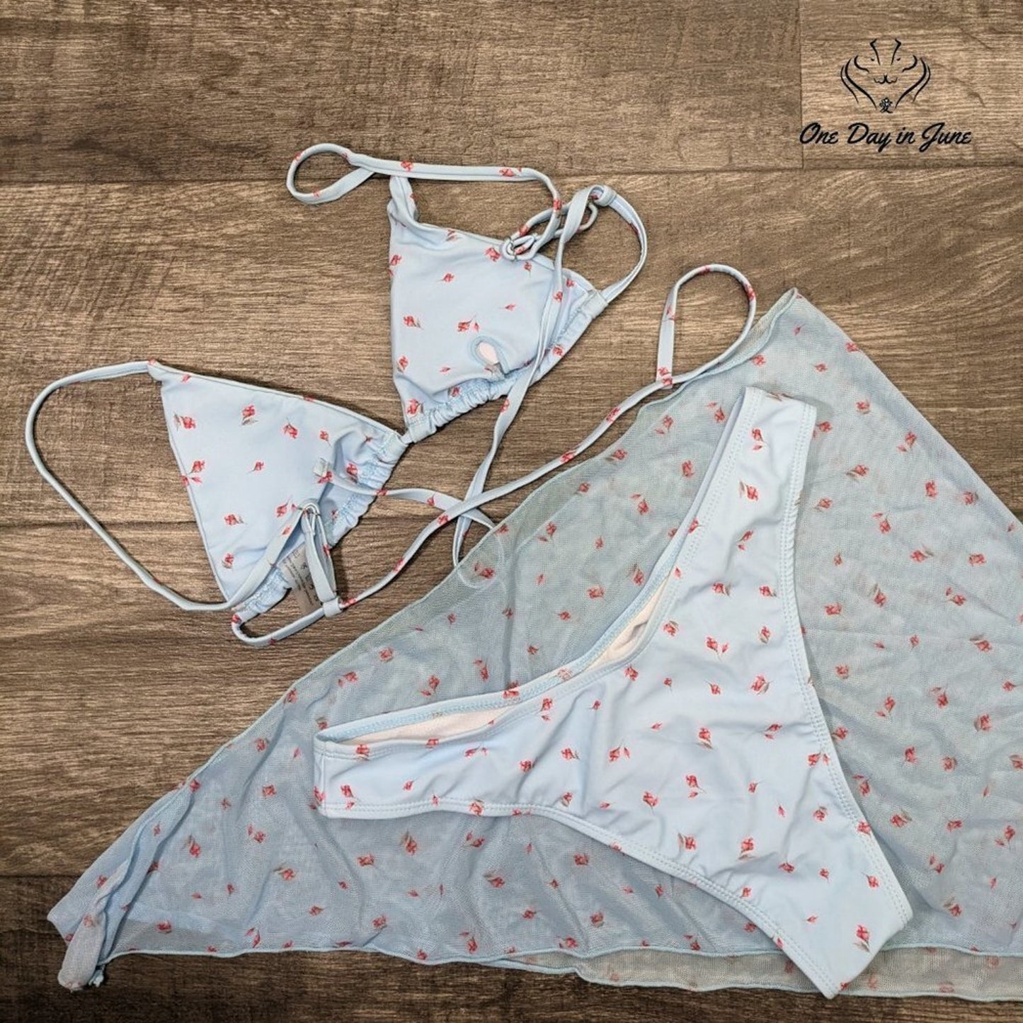 Peachtan 3 Piece Triangle Bikini with Saraong Size M