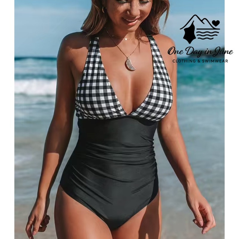 Cupshe V Neck Strappy Back One Piece Swimsuit Size XL