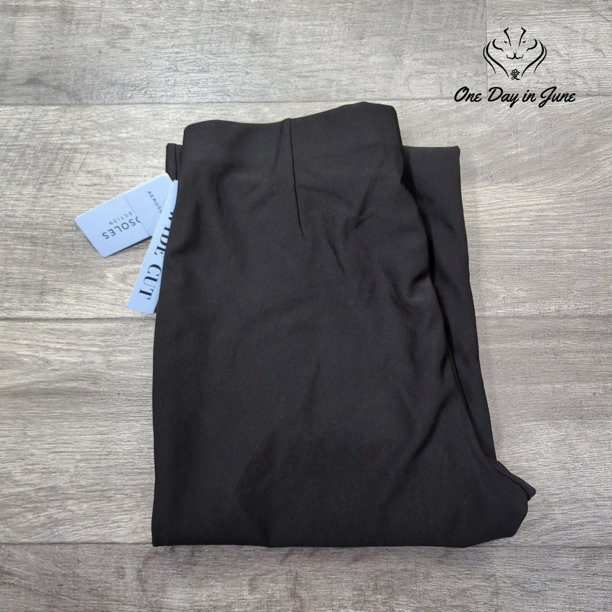 Aerosoles Wide Leg Pull On Dress Pants Black Gold Button NWT $99.99 Size XL