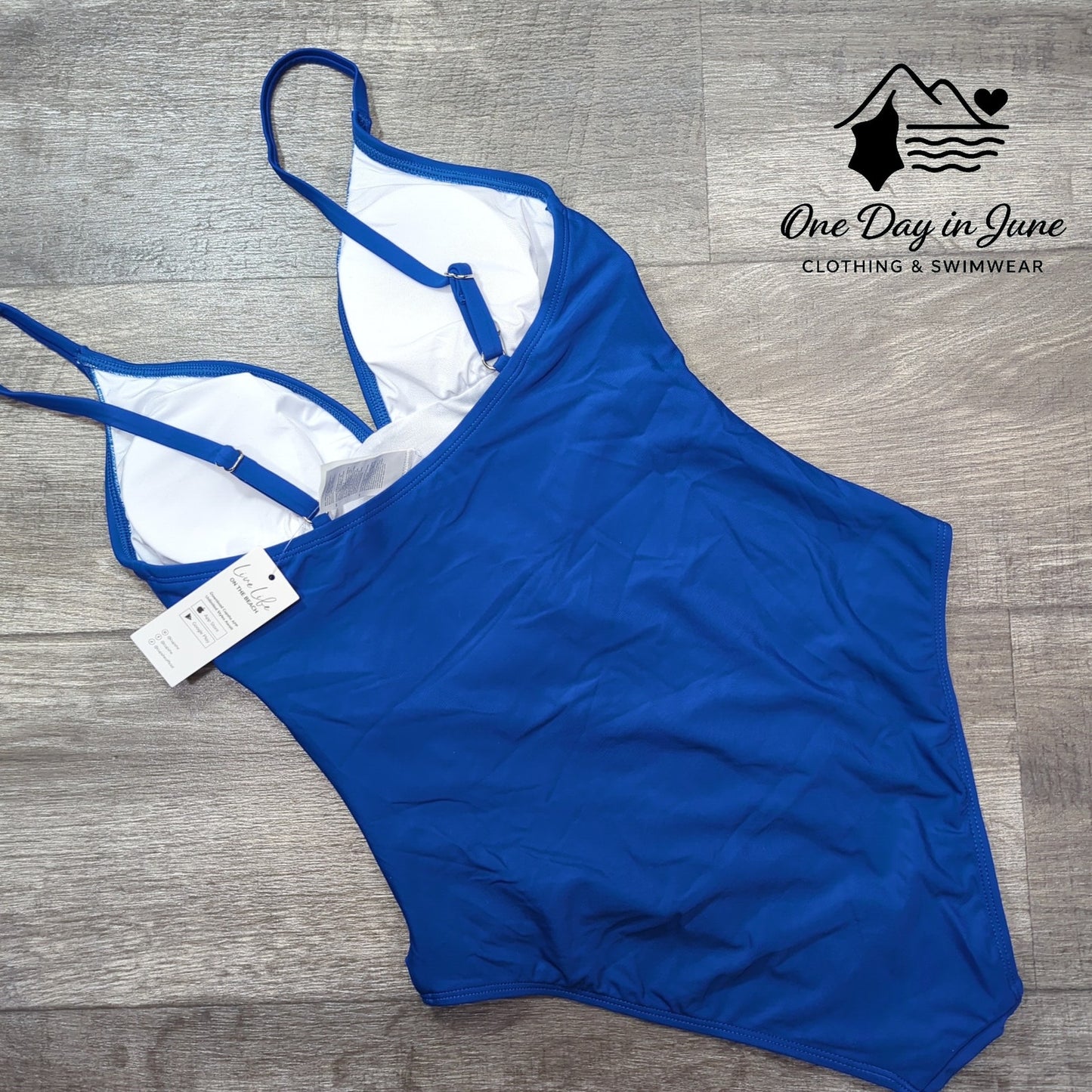 Cupshe V Neck Tummy Control One Piece Swimsuit Size M