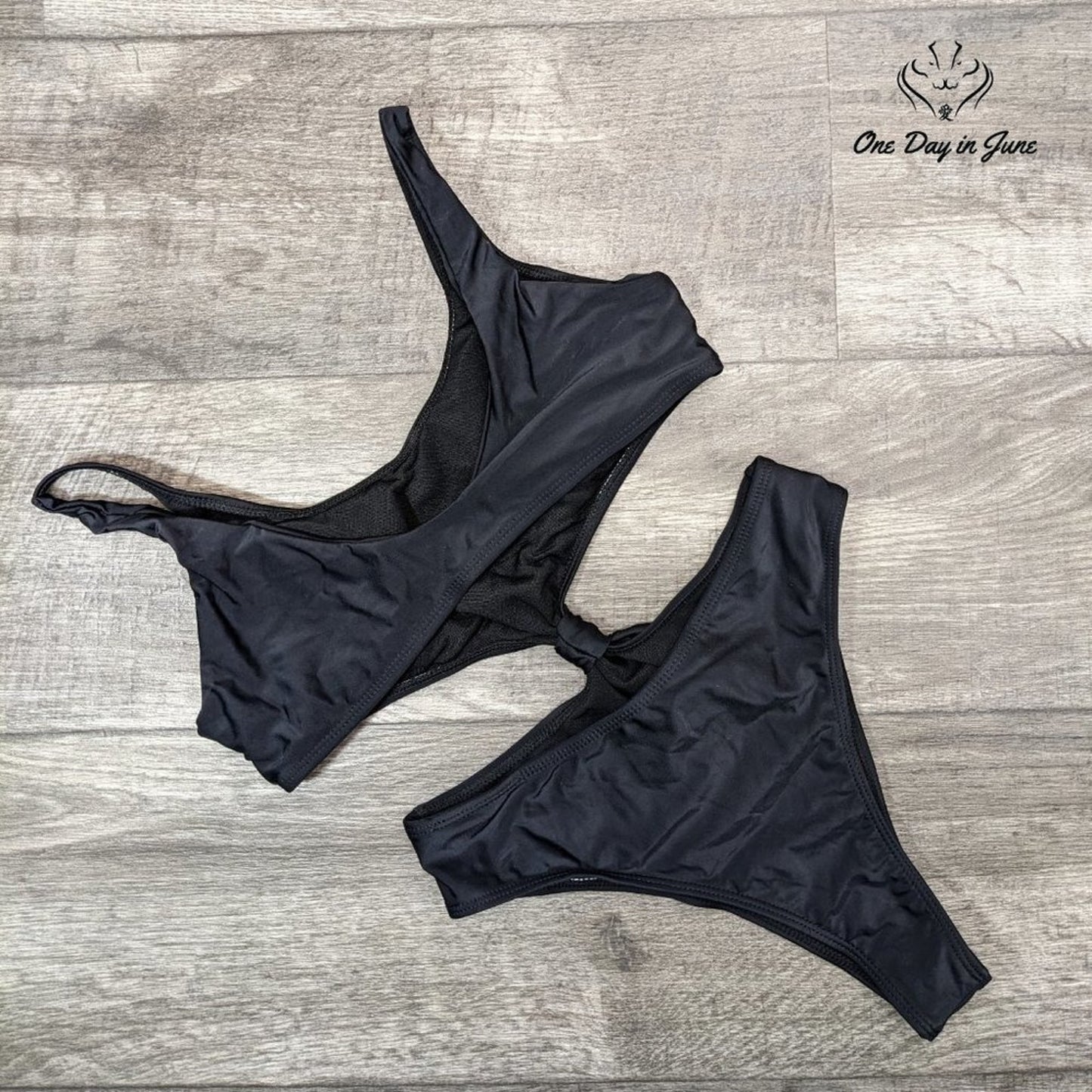ODIJ Knot Front Cutout One Piece Swimsuit Size L