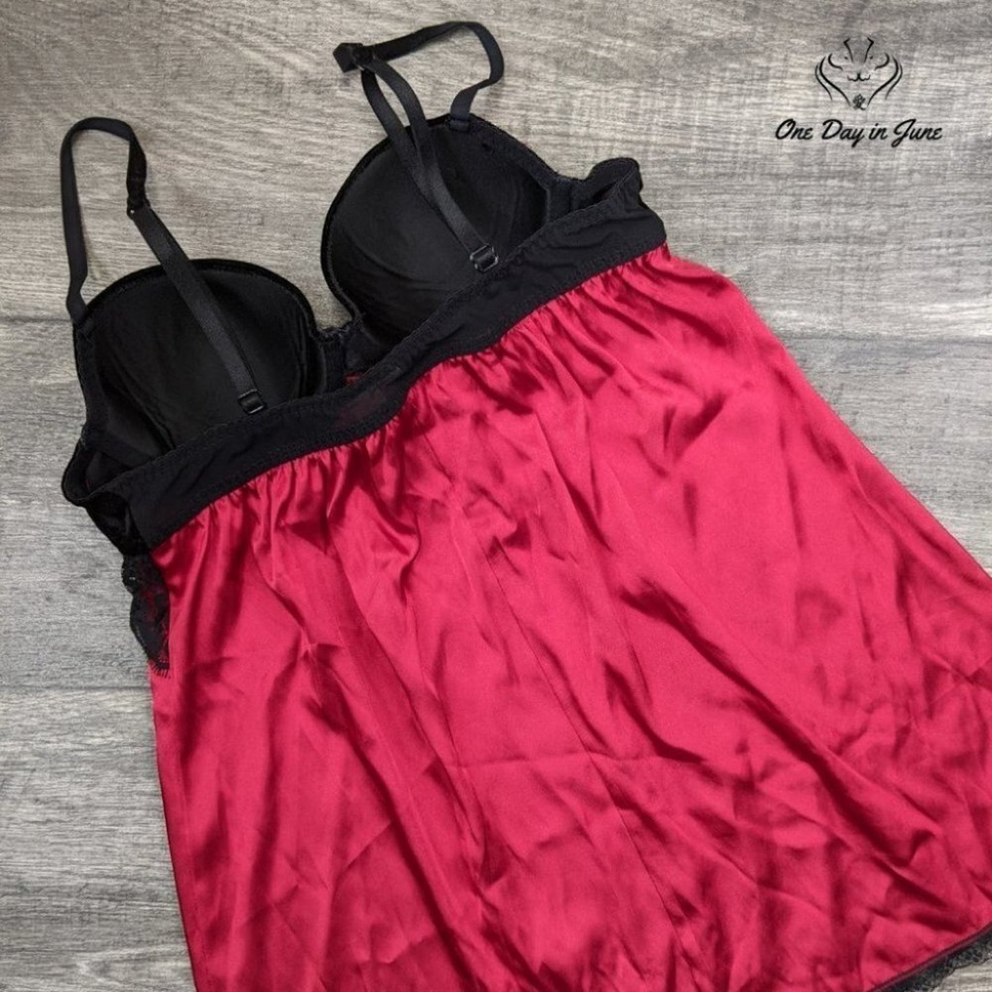 Ambrielle Soft Molded Cups Night Gown Size S