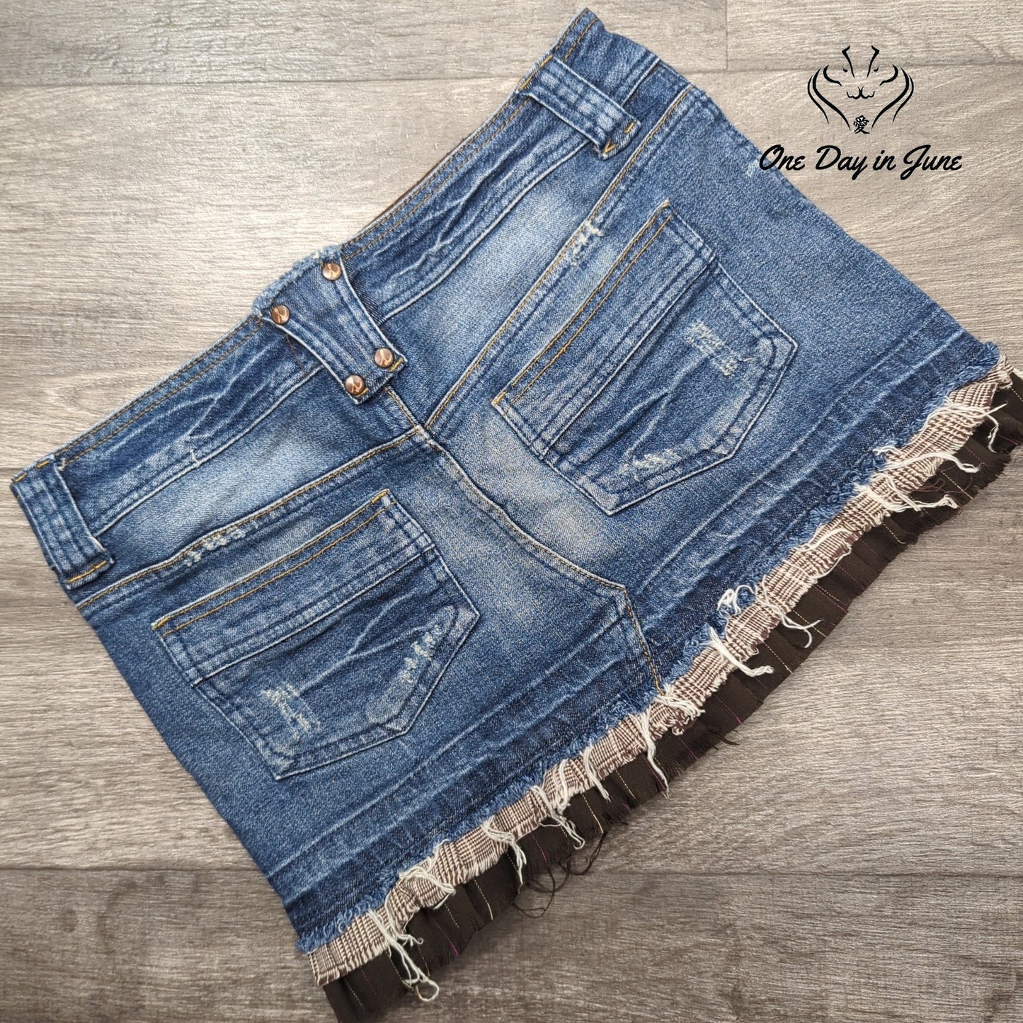 Lala Juniors Denim Mini Skirt Size 7
