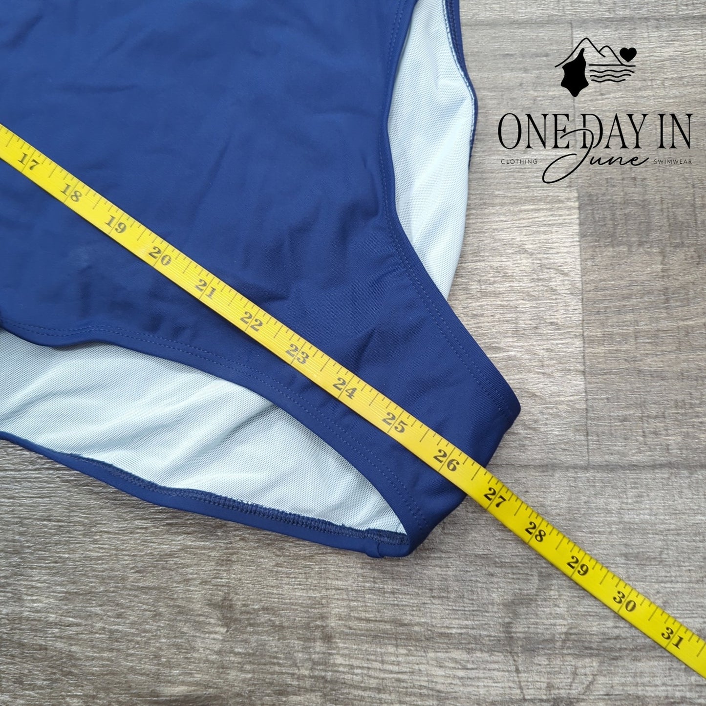 Cupshe Slim & Sculpt One Piece Swimsuit Size L