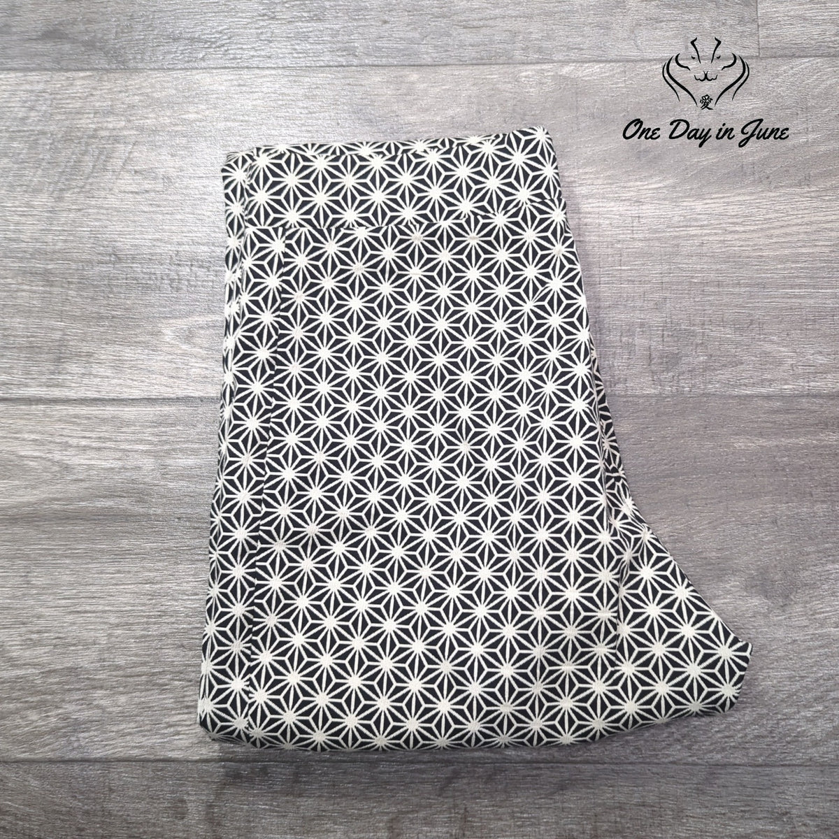 D. Exterior Made in Italy Pull On Ankle Pants Black White Geometric Size 10