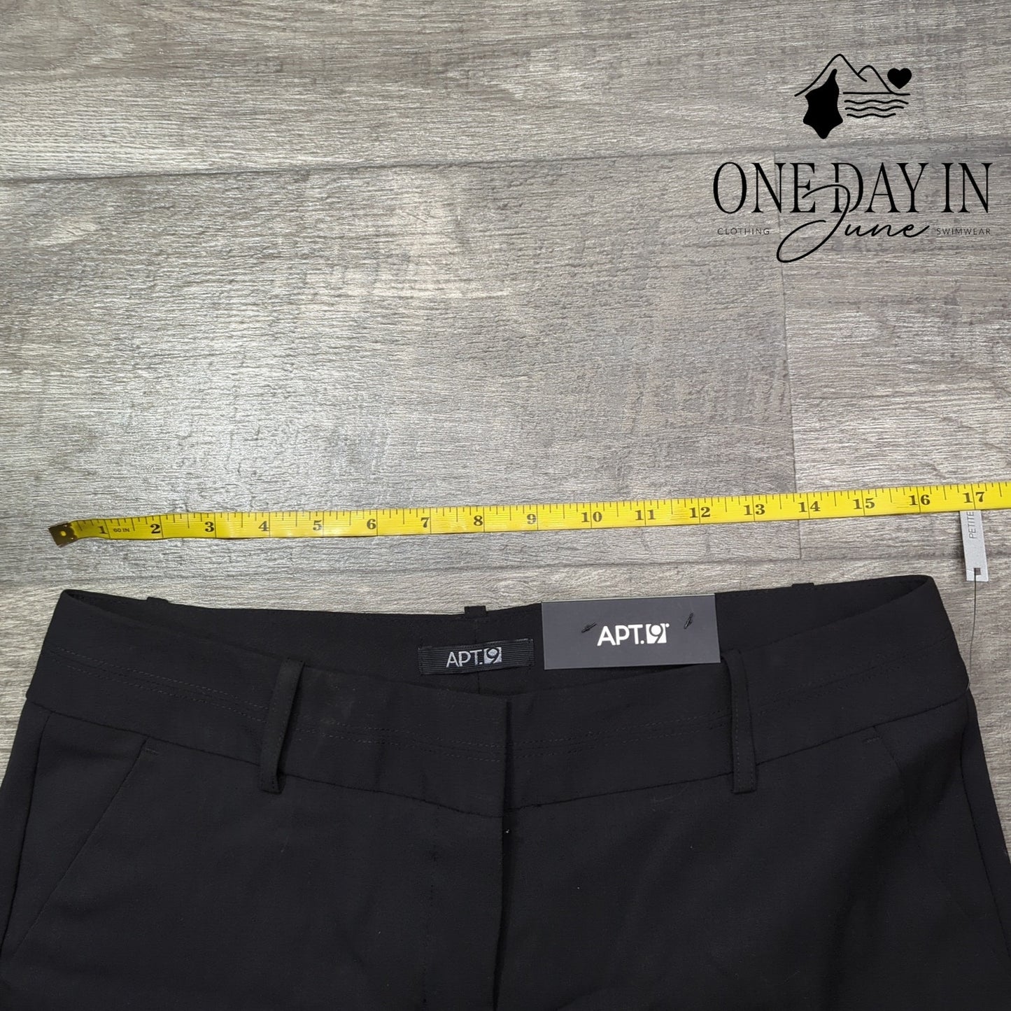 Apt. 9 Petite Mid Rise Straight Leg Pants Size 8P