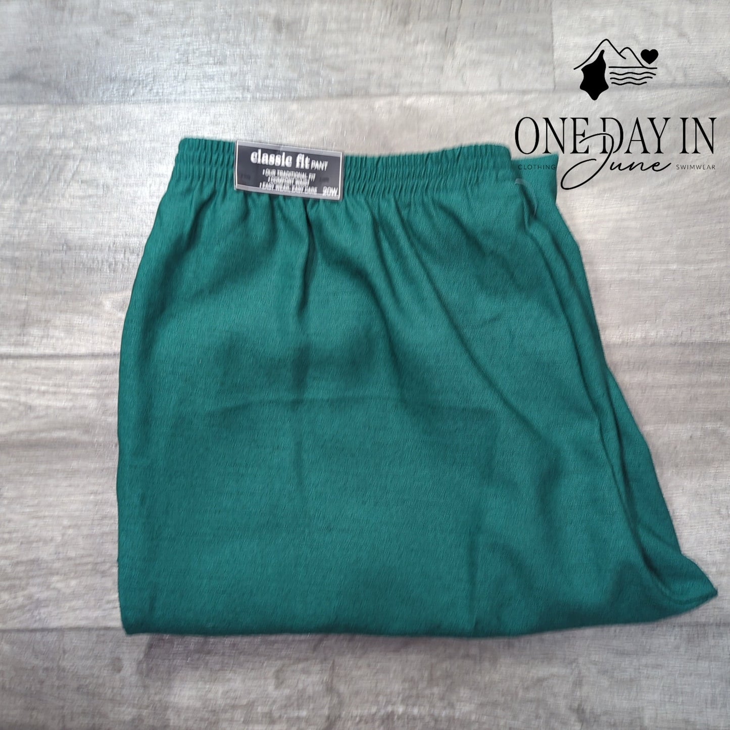 Alfred Dunner Plus Size Classic Fit Proportioned Short Pants Size 20W