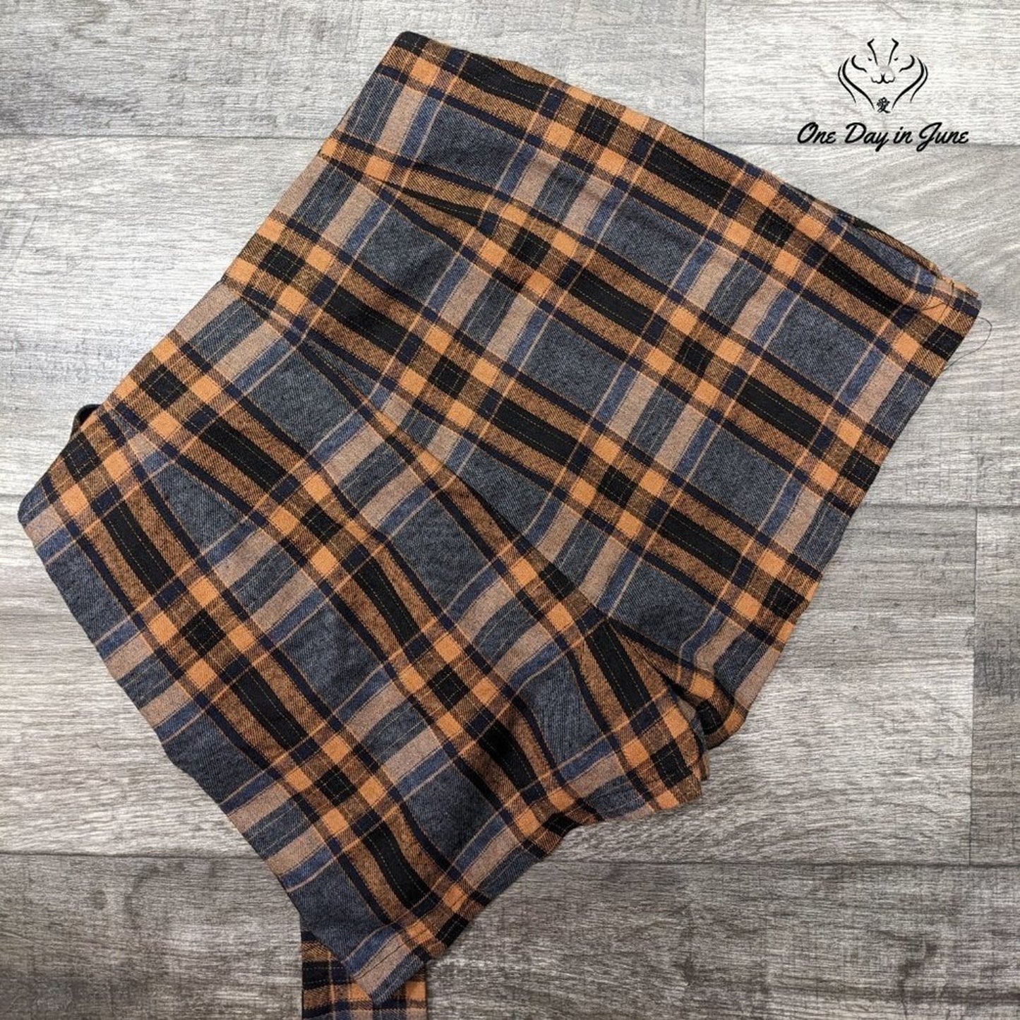 Blush BJ Plaid Tie Side Mini Shorts Size M