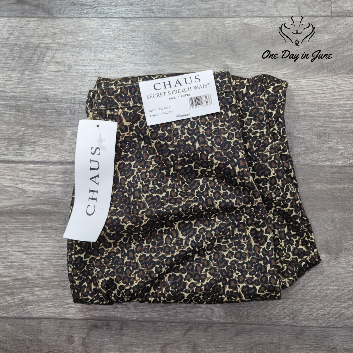 Chaus Stretch Side Zip Capri Pants Size 8
