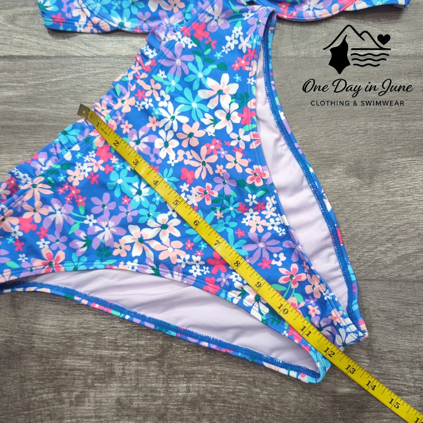Cupshe High Waist Underwire Bikini Swimsuit Size M