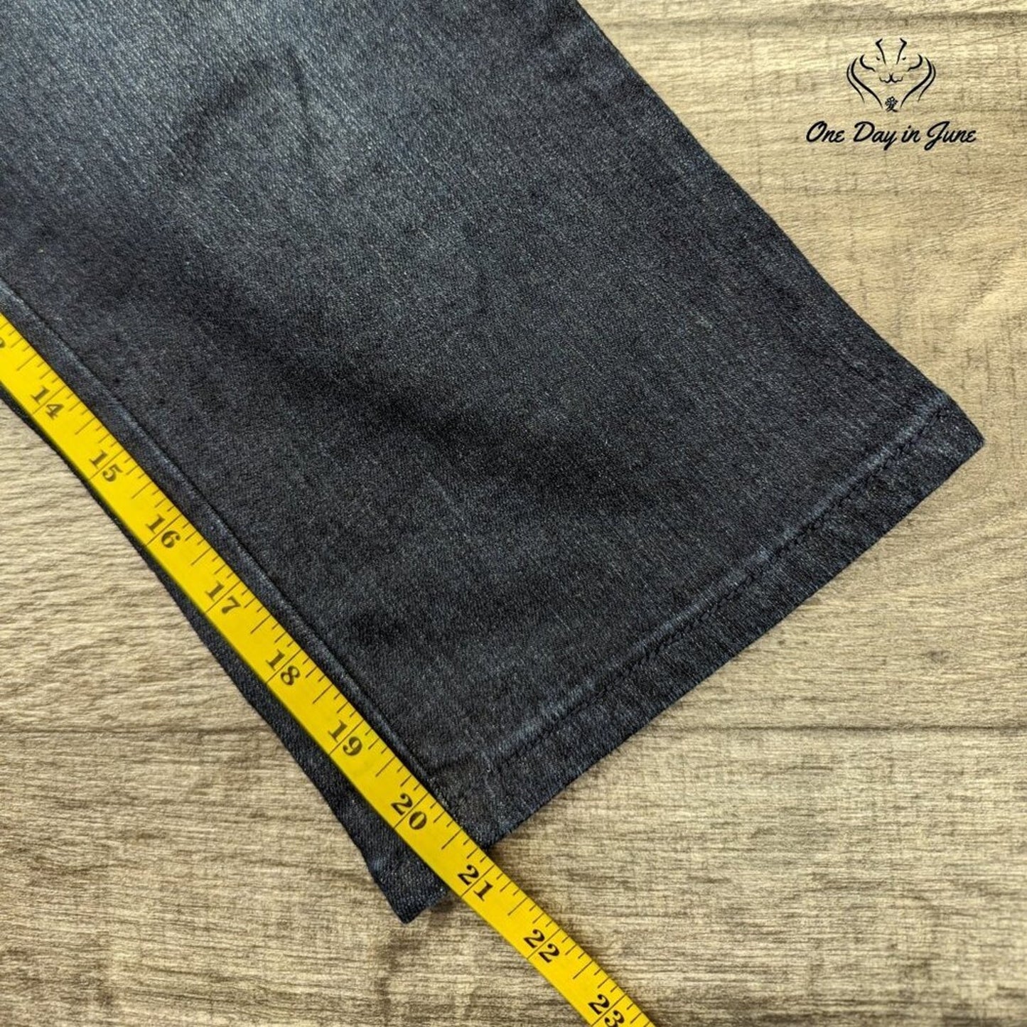 One5One Crop Jeans Size 6