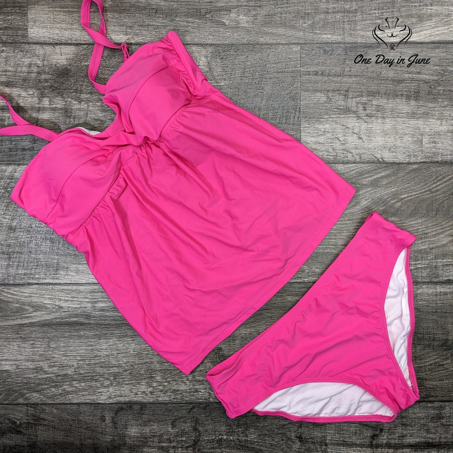 Septangle Twist Front Tankini Swimsuit Size XXL