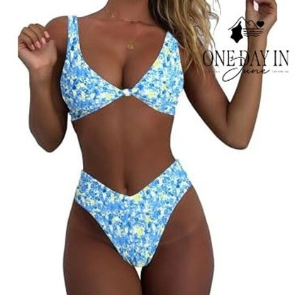 CharmLeaks High Cut Cheeky Knot Front Bikini Swimsuit Size M