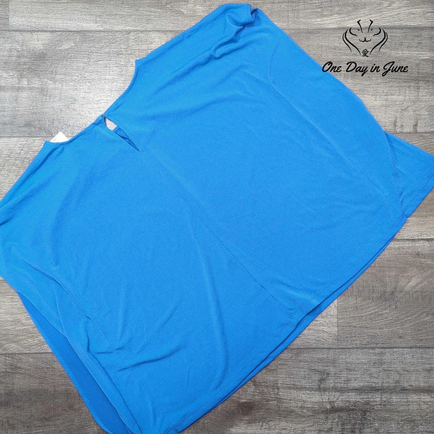 Liz Claiborne Short Sleeve Top Size M