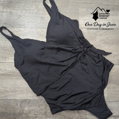 Yonique Plus Size Tie Side One Piece Swimsuit Size 20W