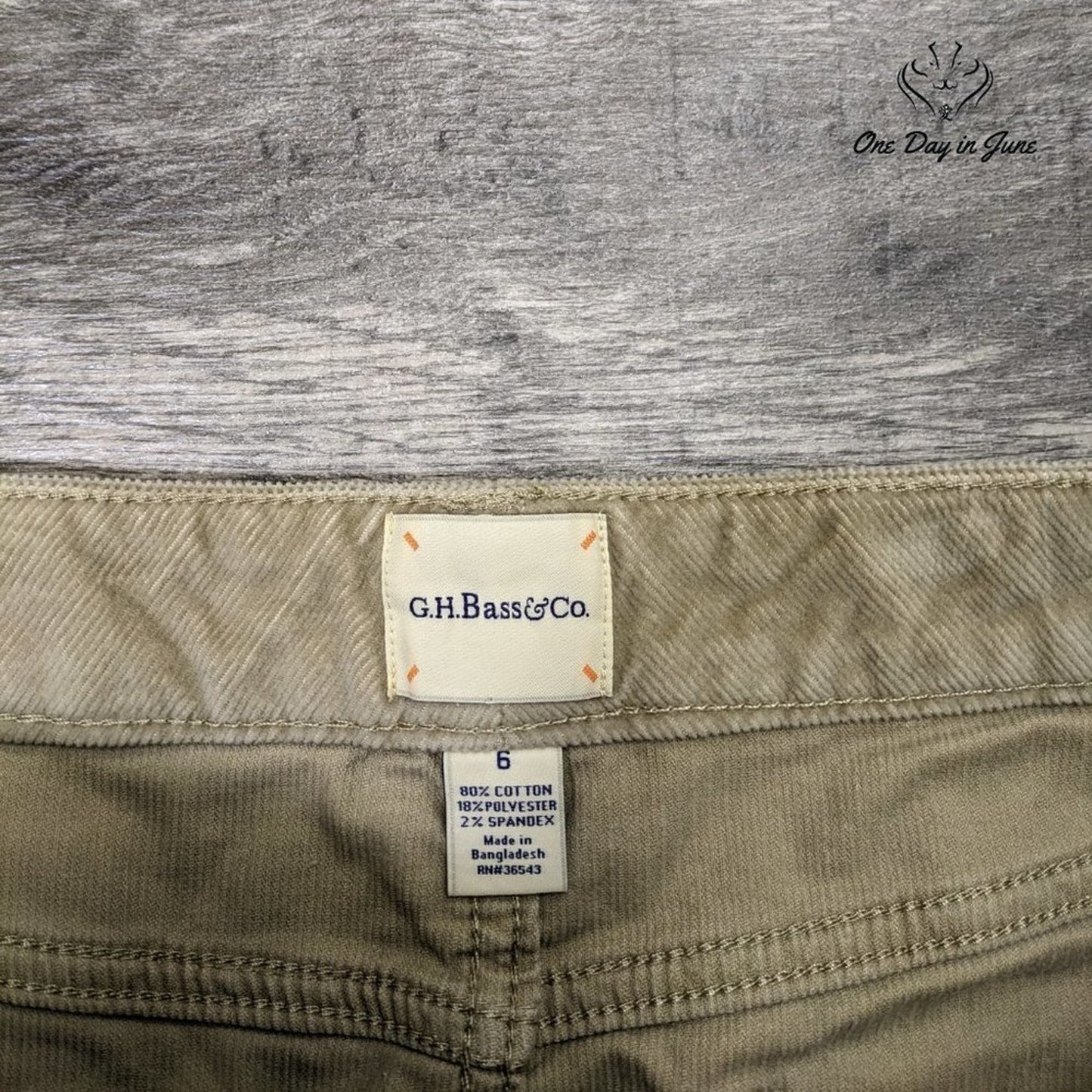 G.H. Bass Corduroy Mini Skirt Size 6