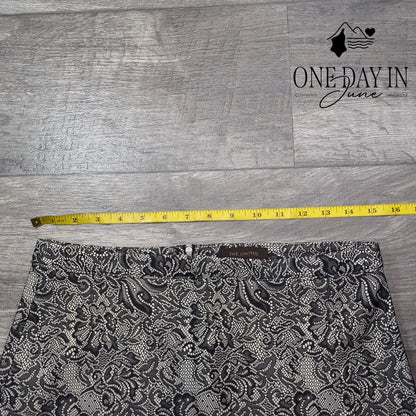 The Limited Pencil Skirt Size 6