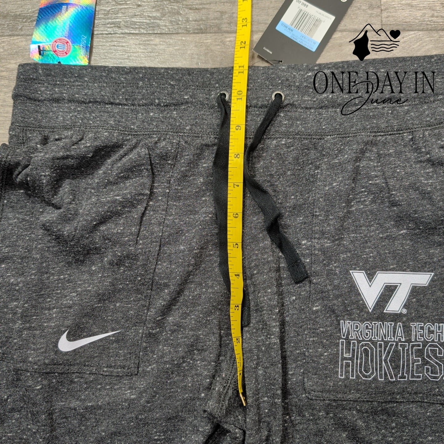 Nike Virginia Tech Hokies Cropped Sweatpants Black Heather Joggers NWT Size M