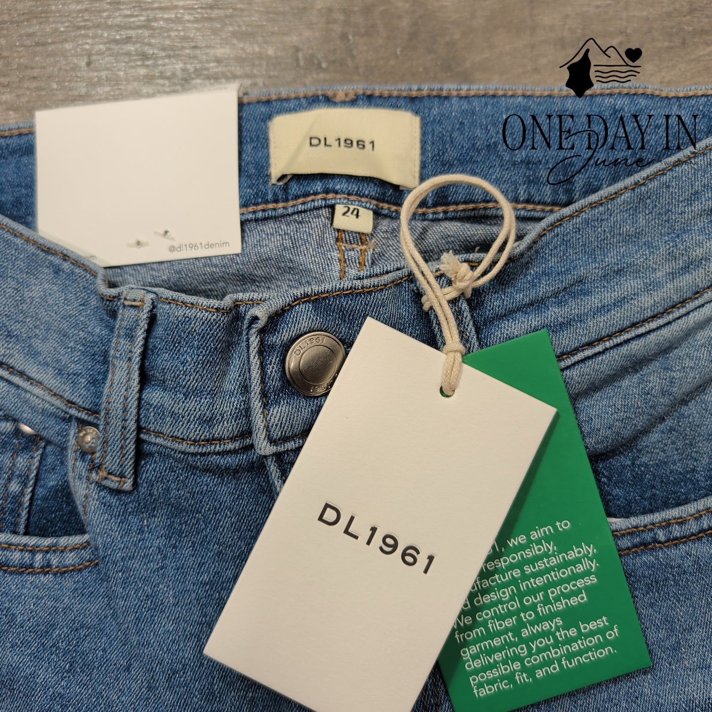 DL1961 Mara Straight Mid Rise Ankle Jeans Size 00 (24)