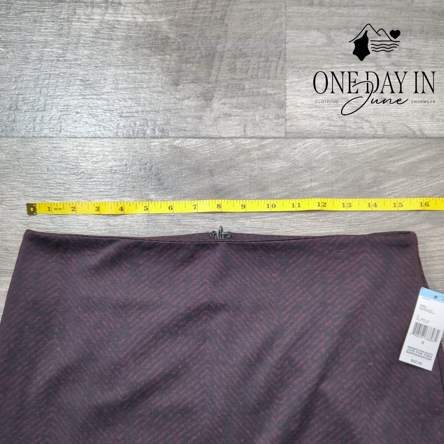 Covington Pencil Skirt Size S